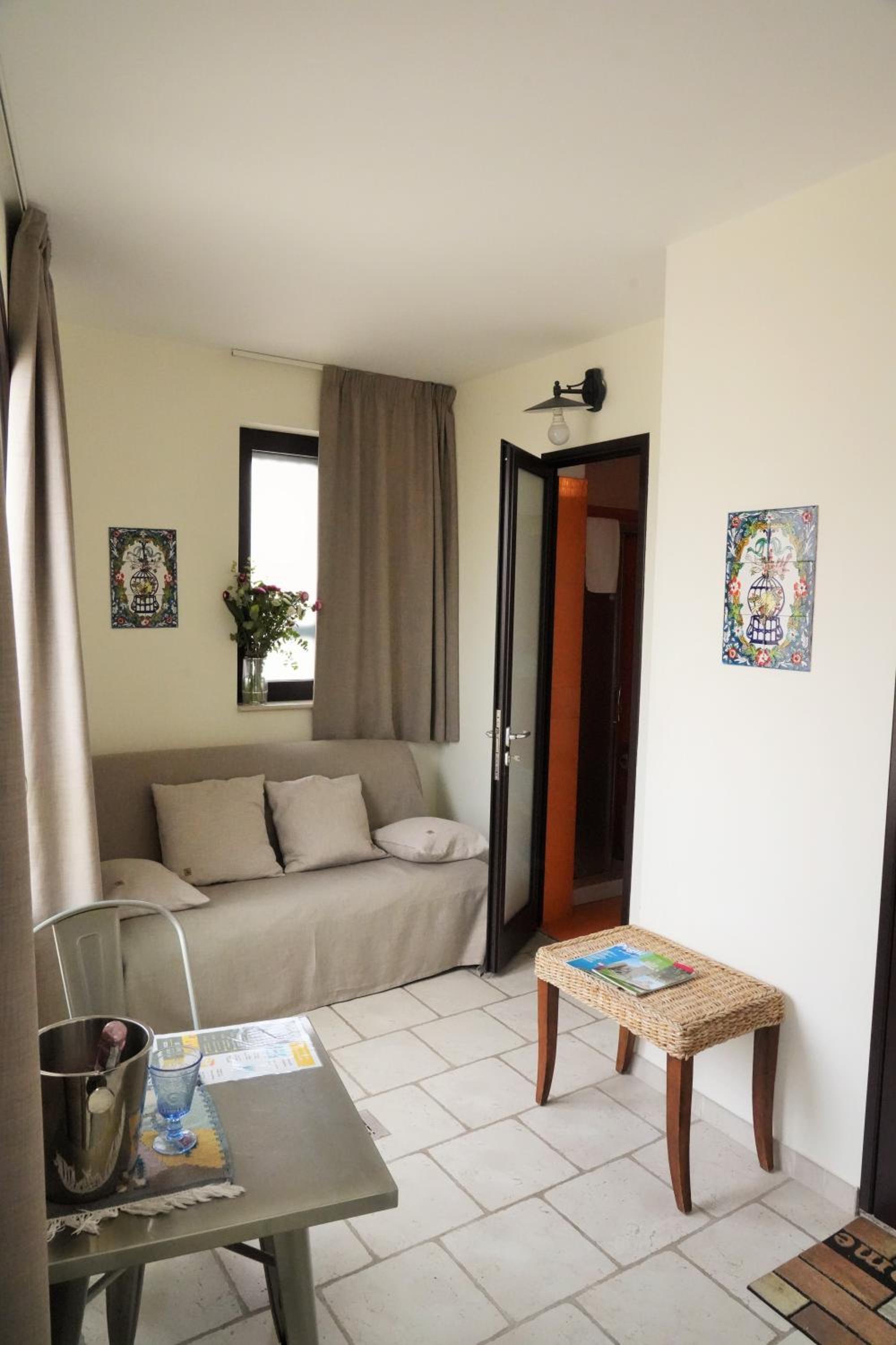 Double Room - Photo 22