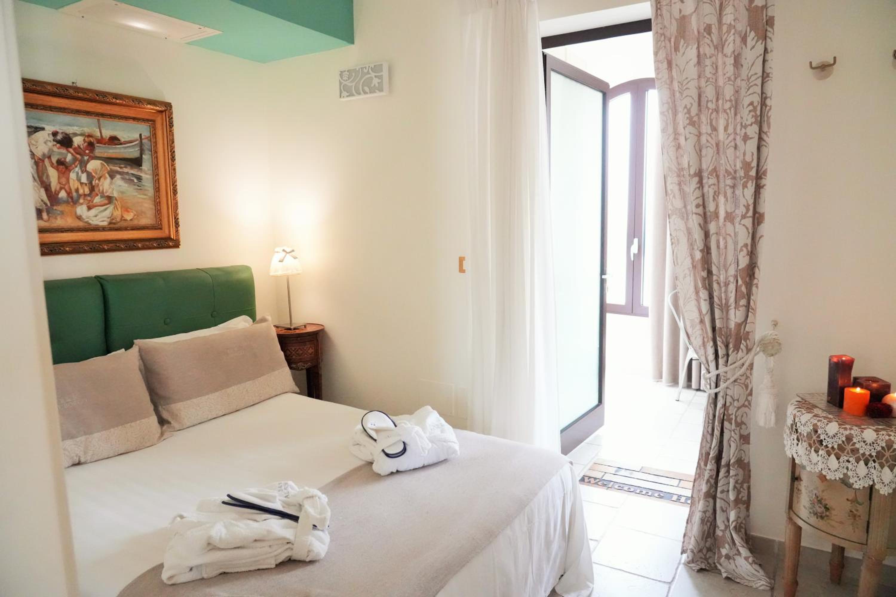 Double Room - Photo 20
