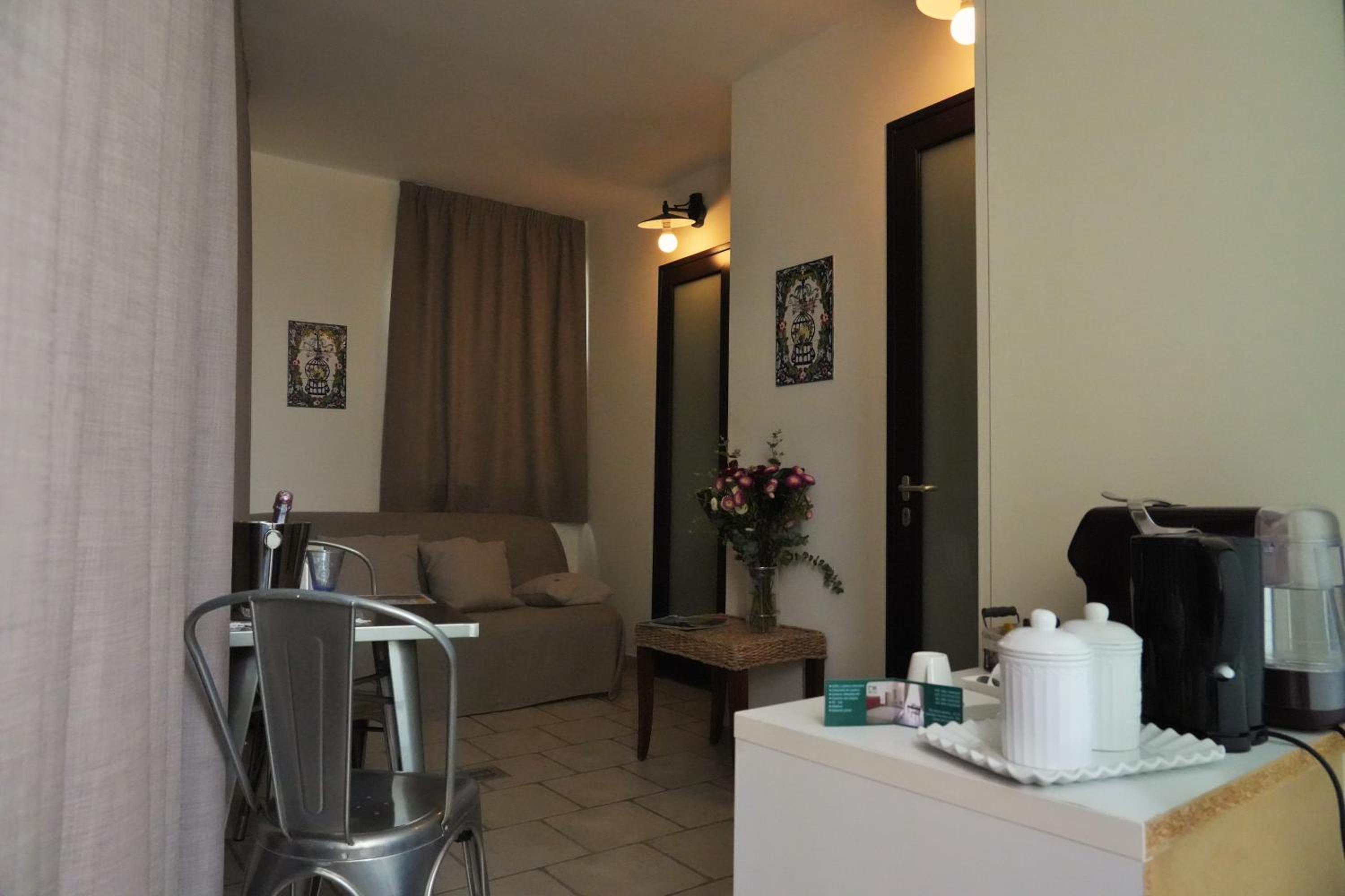 Double Room - Photo 15