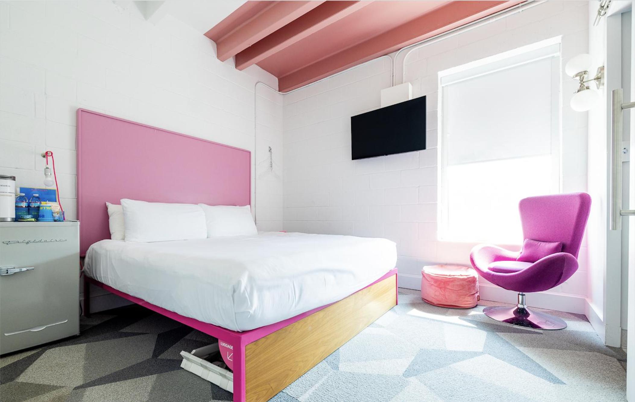 Economy King Room 311