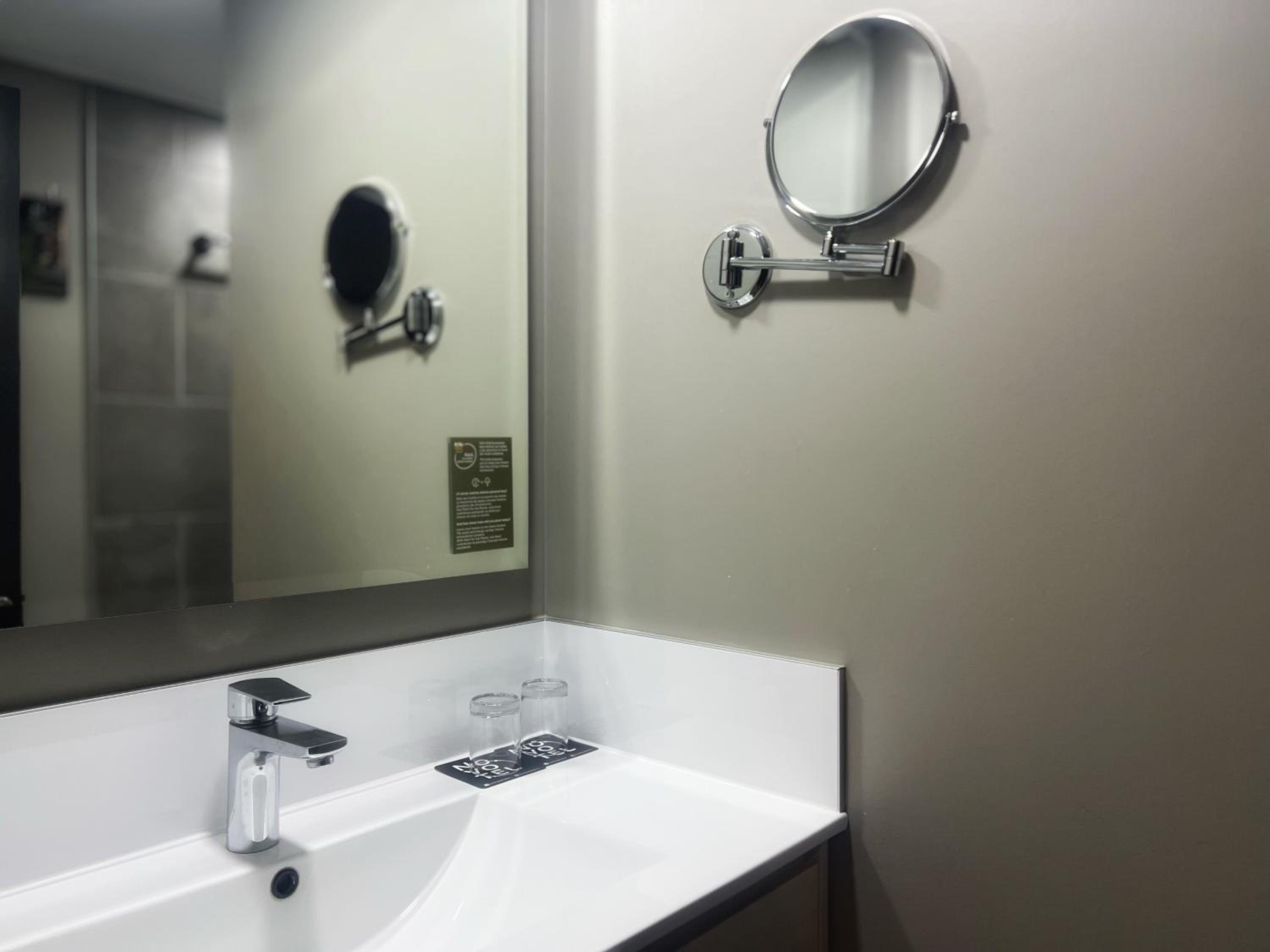 Executive King Room - Photo 15