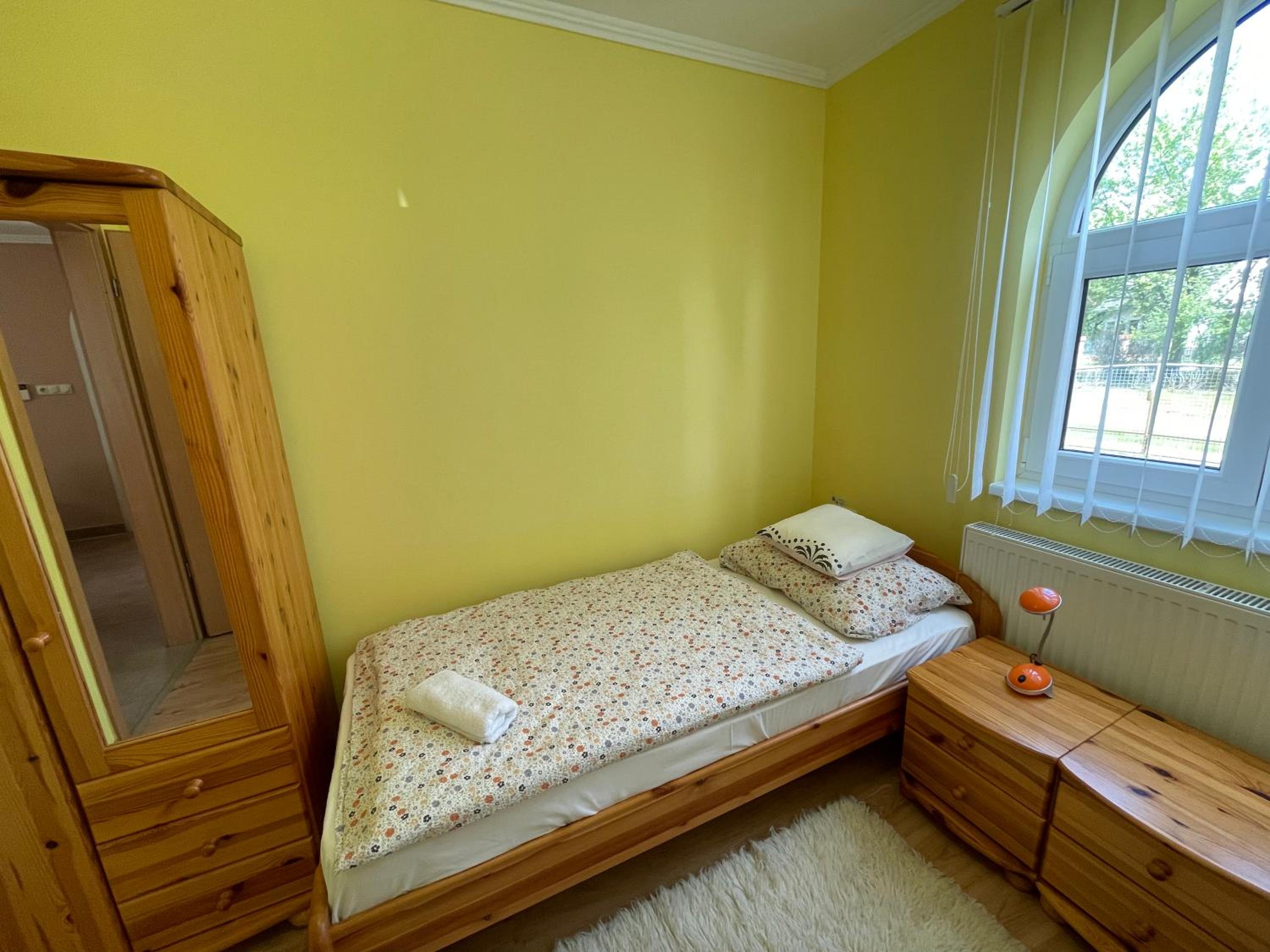 Apartment - Ground Floor photo 2