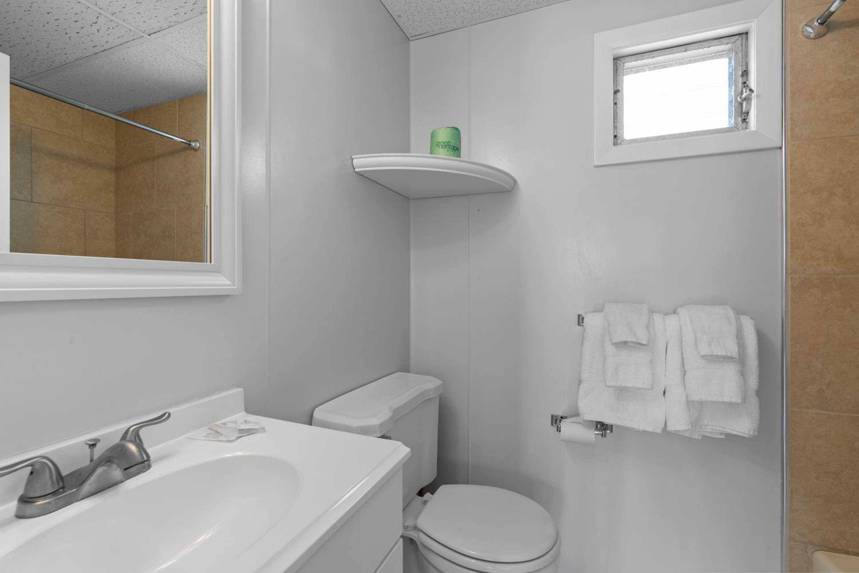 Deluxe Quadruple Room - Photo 8