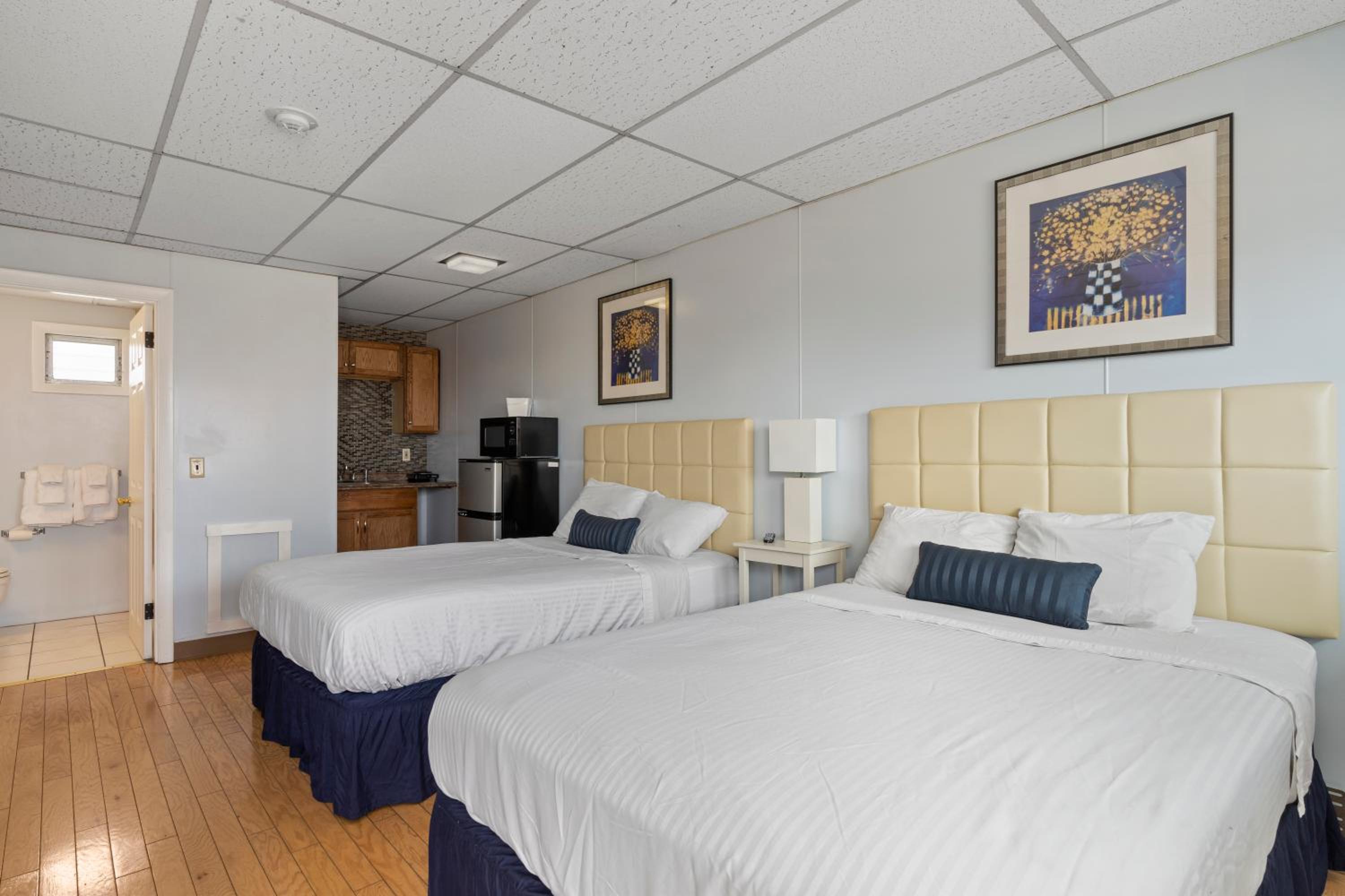 Deluxe Quadruple Room - Photo 1