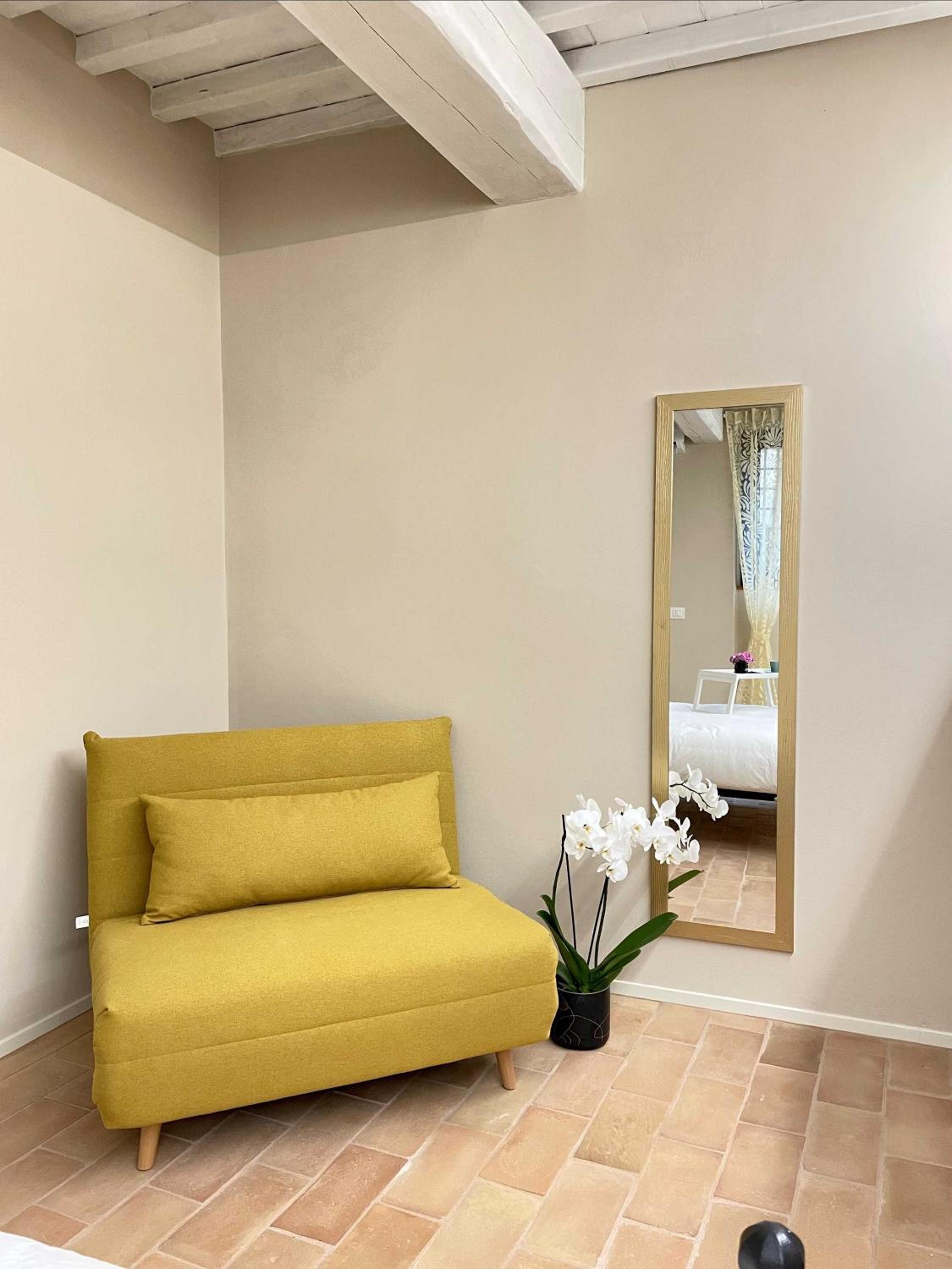 Large Double Room photo 2