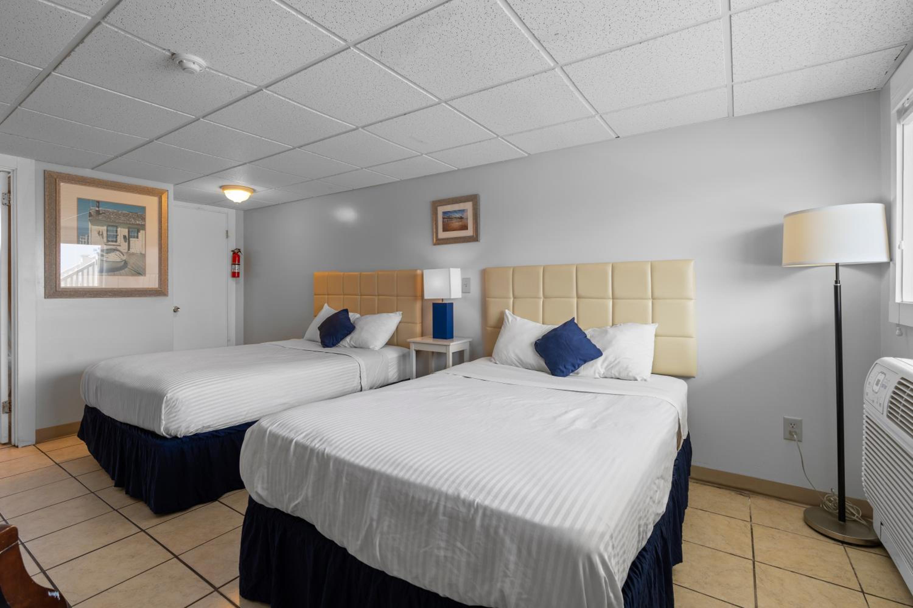 Double Room - Photo 7