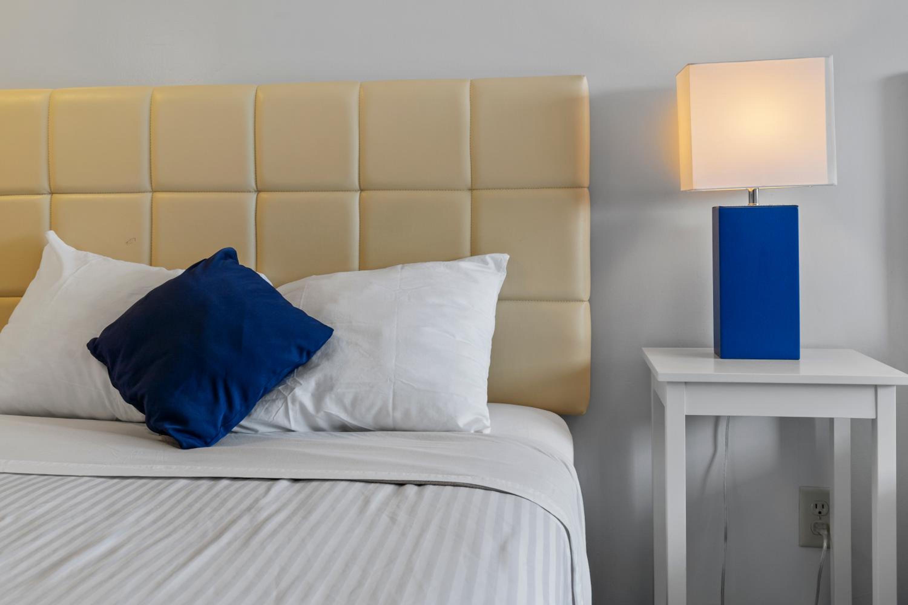 Double Room - Photo 2