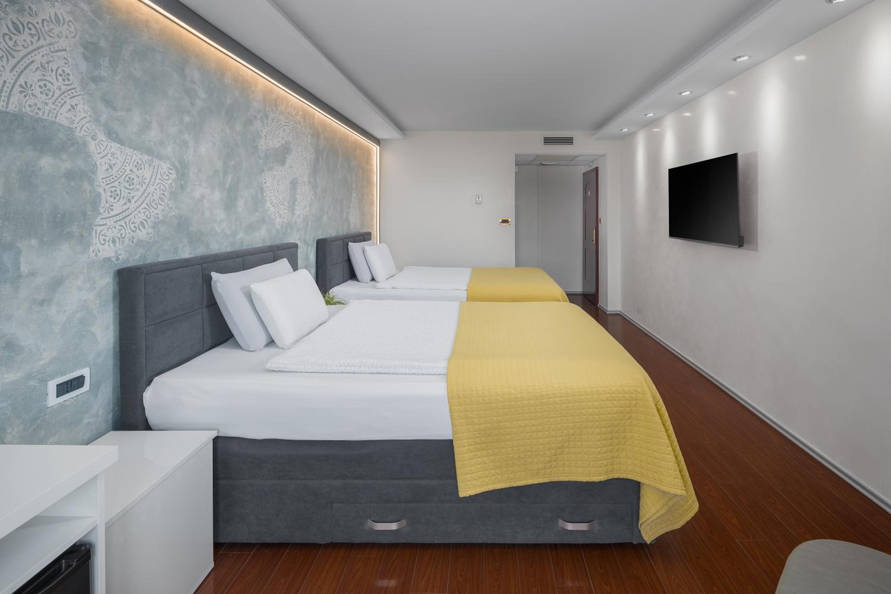 Family Room with Balcony and Sea View photo 3