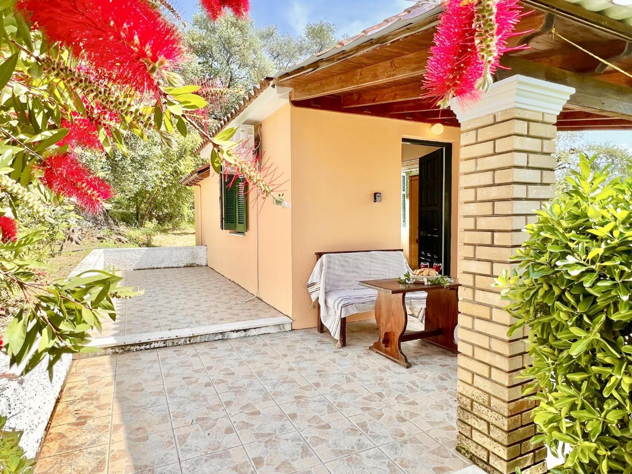 One-Bedroom House photo 2