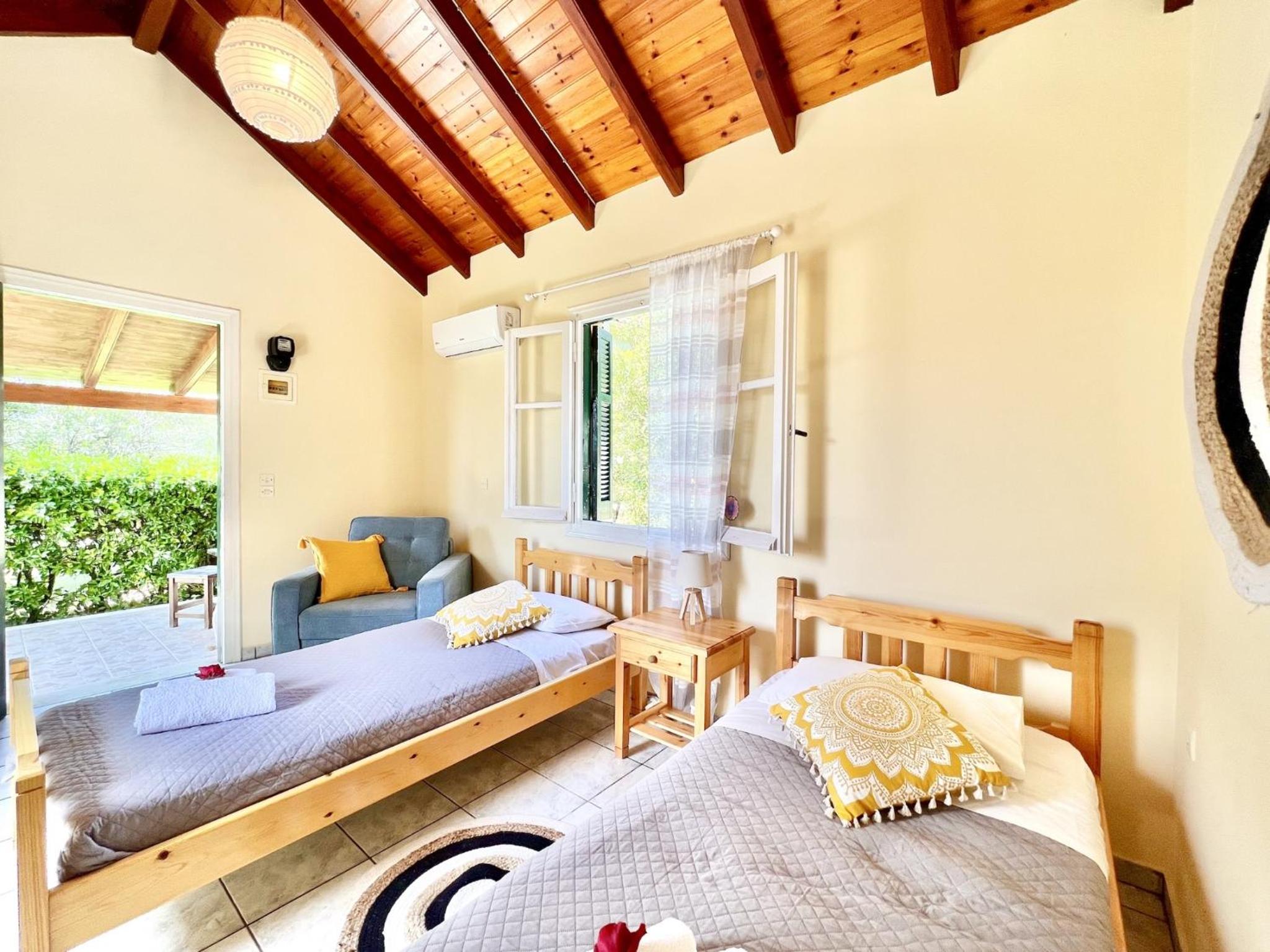 One-Bedroom House photo 1