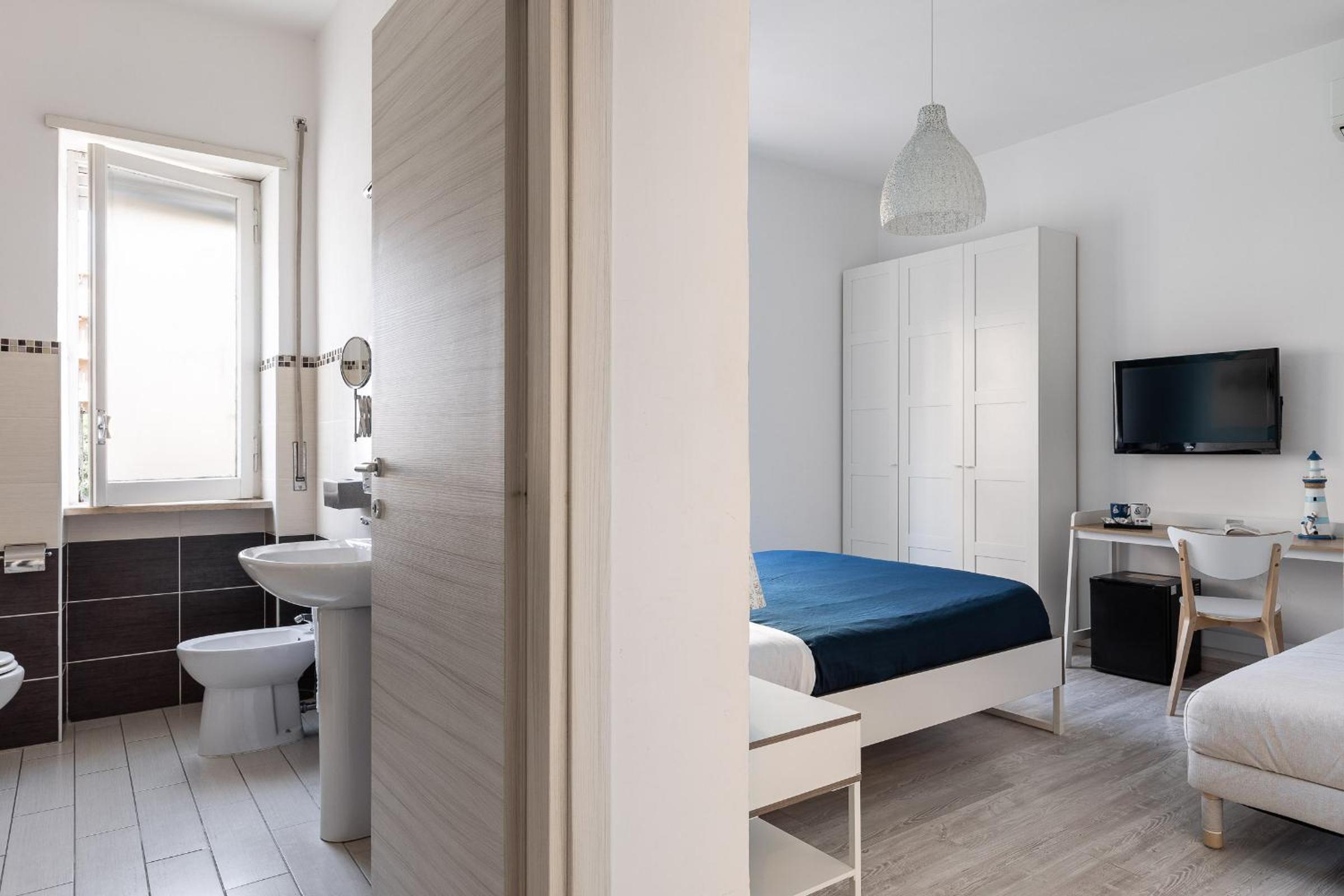 Standard Triple Room photo 2