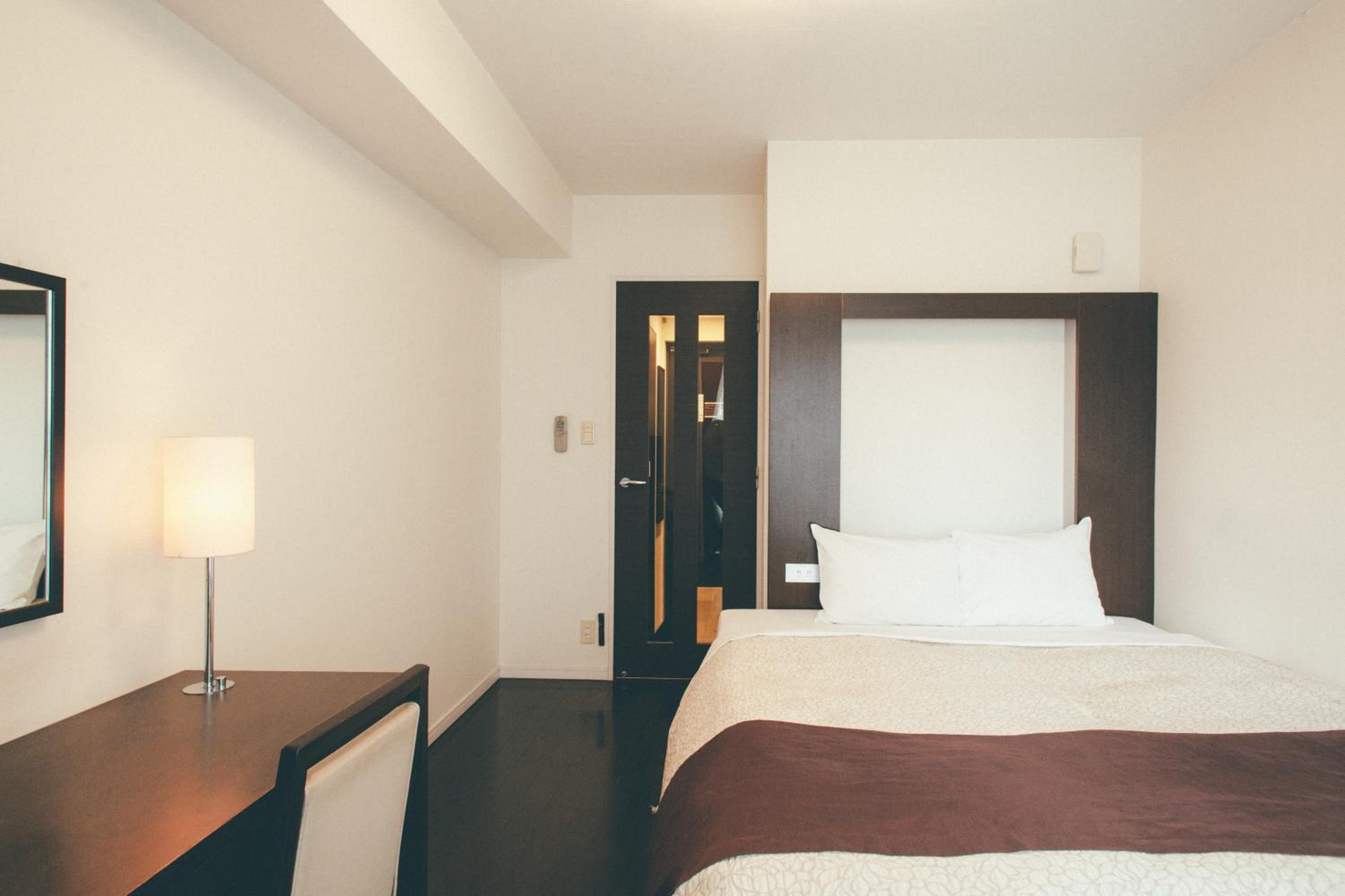 Standard Double Room - Smoking photo 2