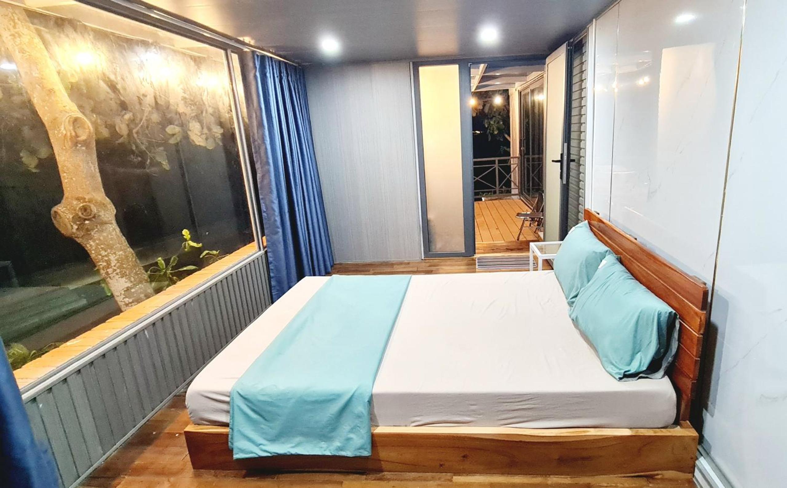 Deluxe Double Room with Sea View photo 3
