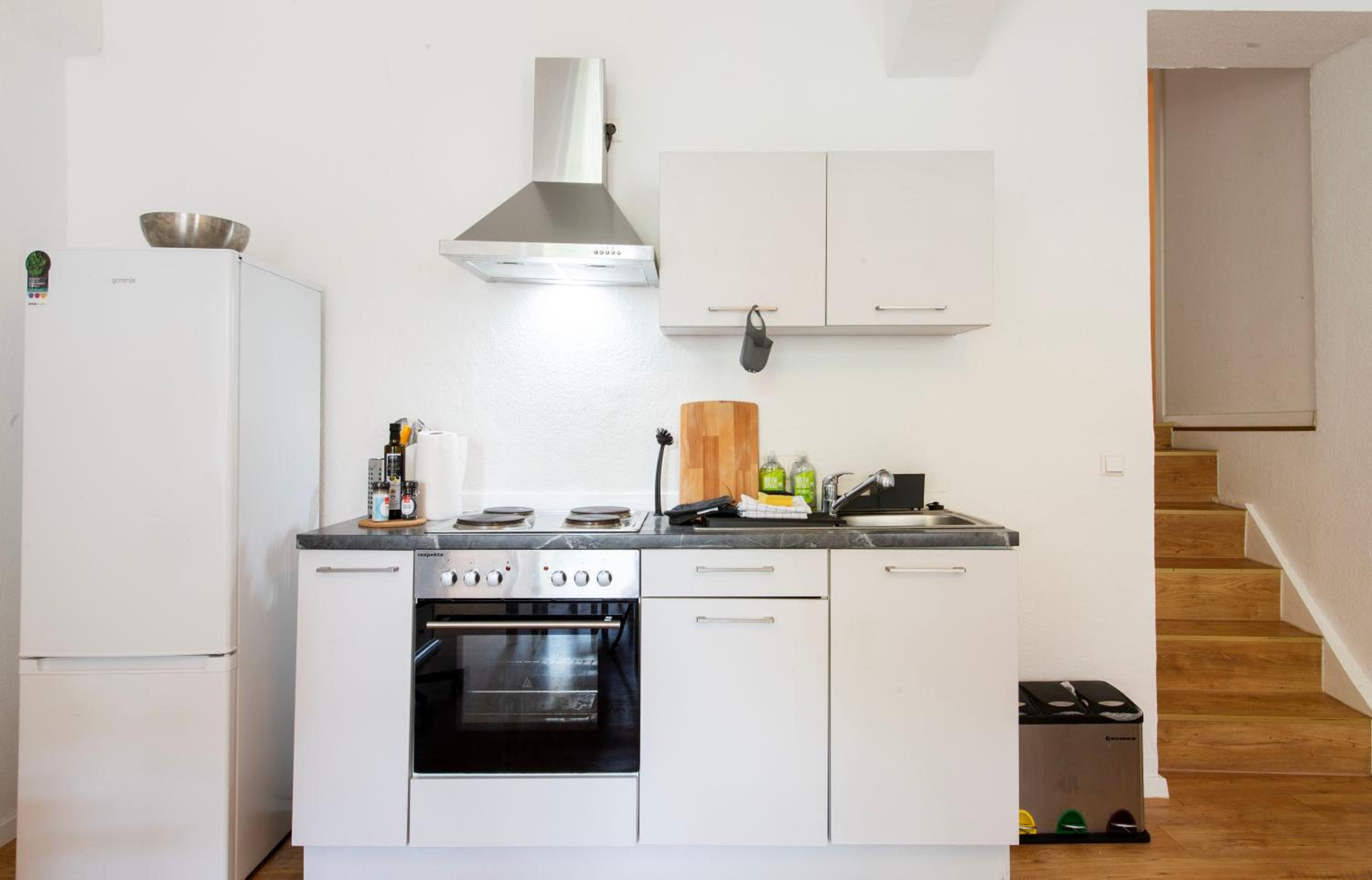 Apartment photo 2
