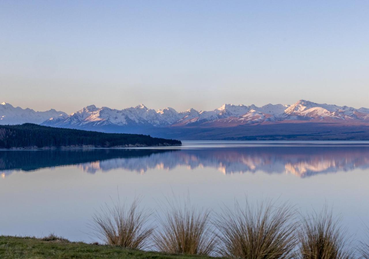 1-bedroom Ashley Mackenzie Villa – Stunning views of Lake Pukaki & Mt Cook photo 2