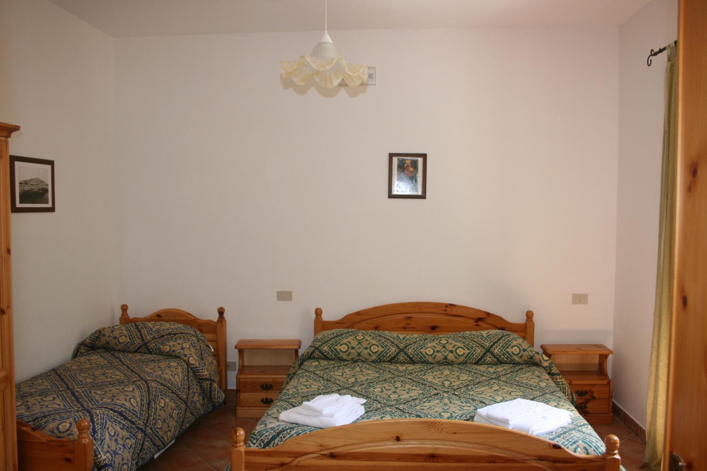 Triple Room - Photo 7