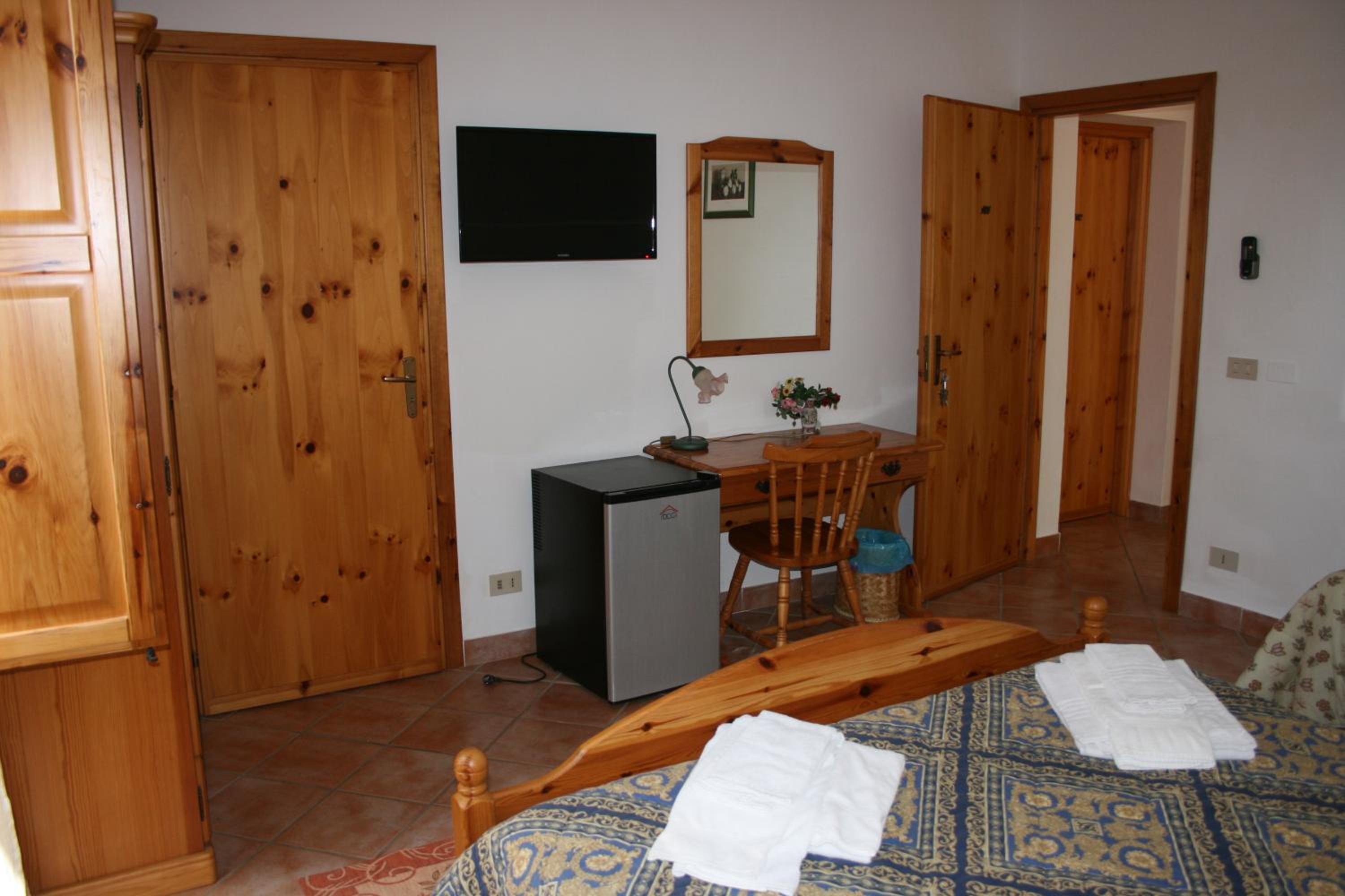 Triple Room - Photo 12