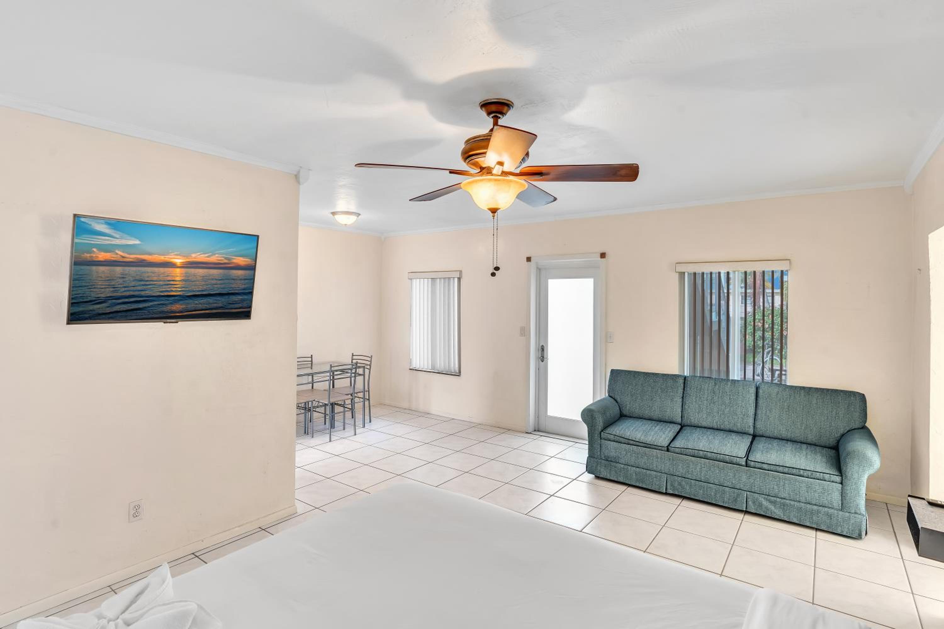 Apartment - Photo 1