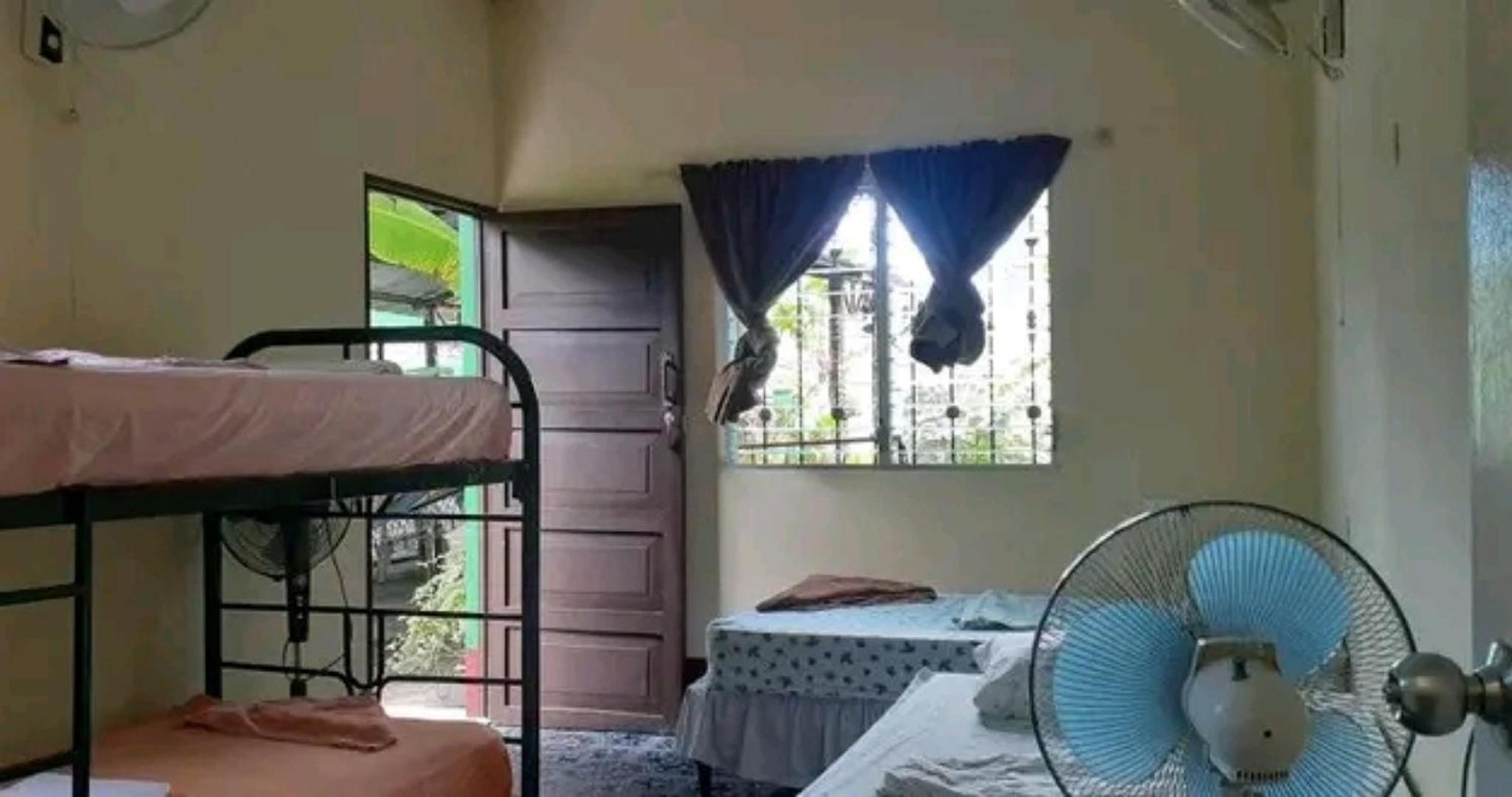 Single Bed In Dormitory Room photo 2