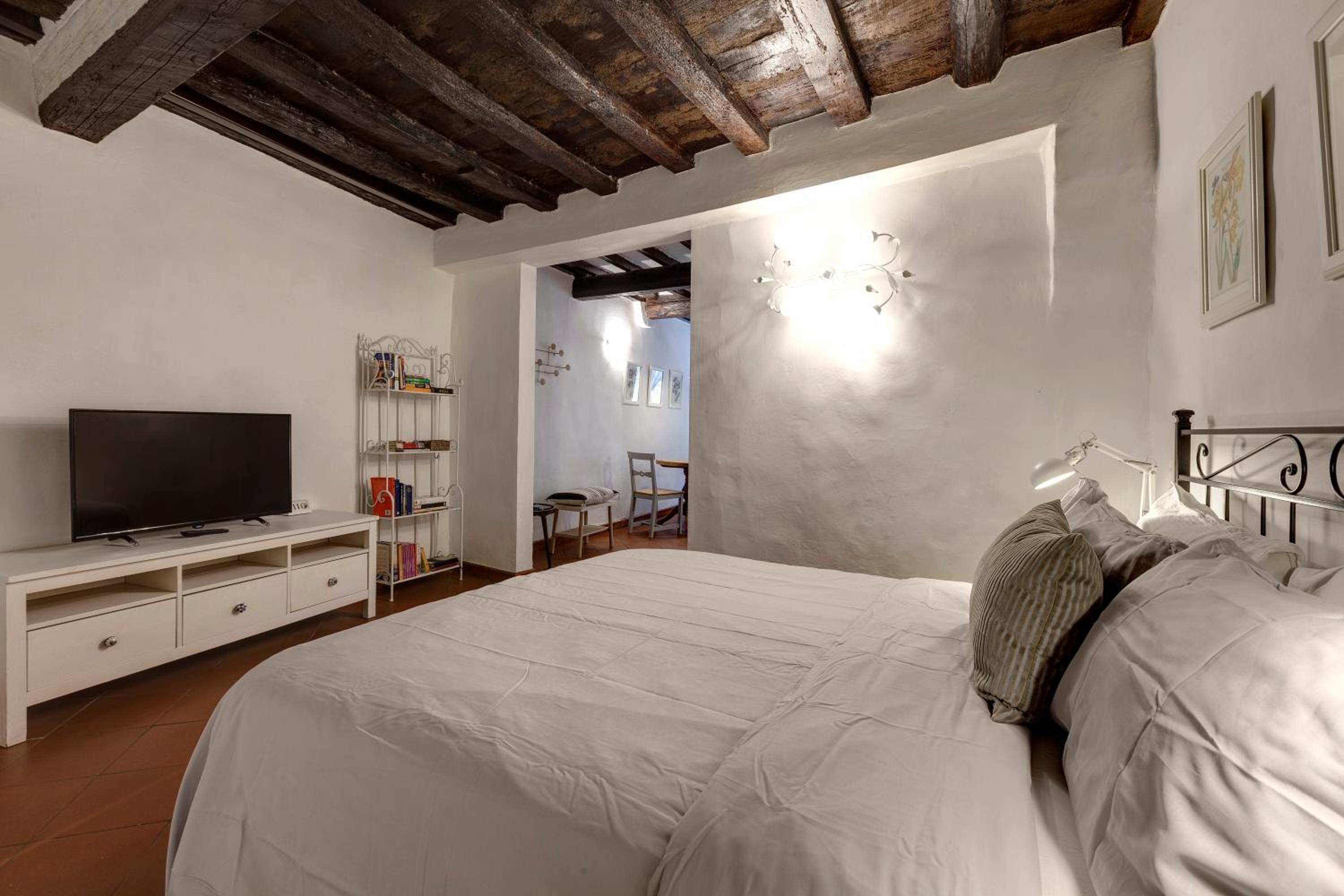 One-Bedroom House photo 2