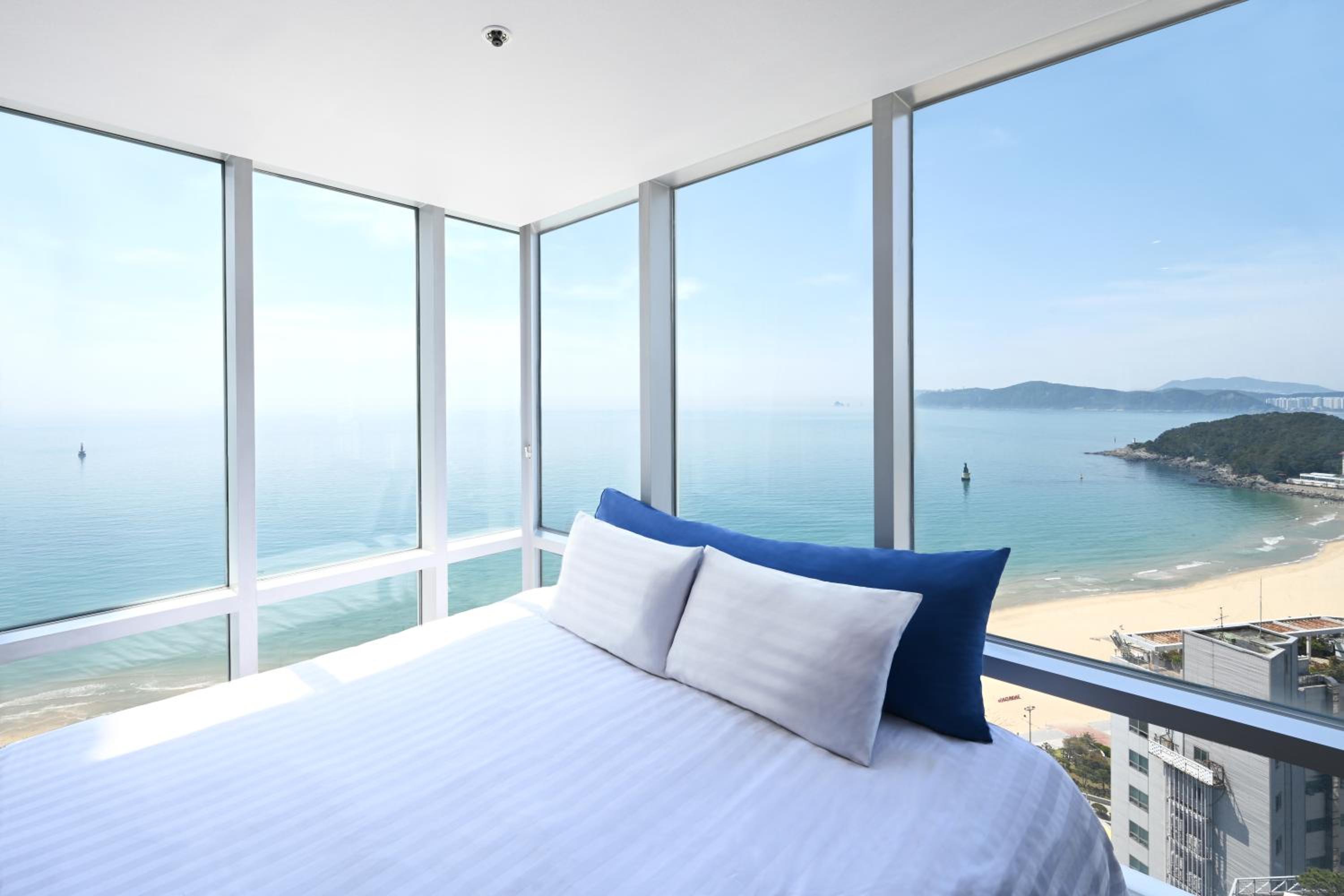 Executive Corner Suite Ocean View