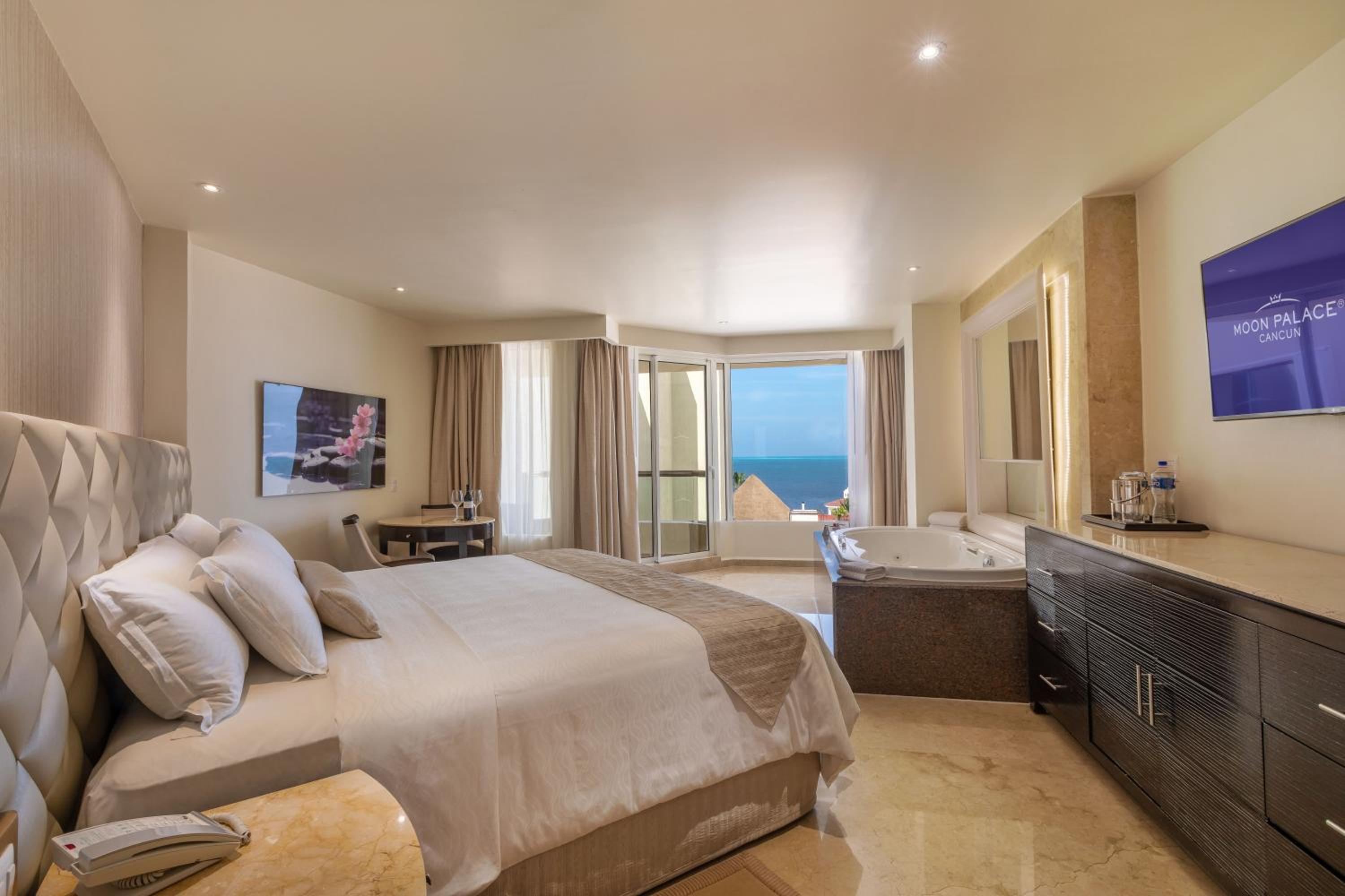 Superior Deluxe Ocean View - Kids & Teens Free