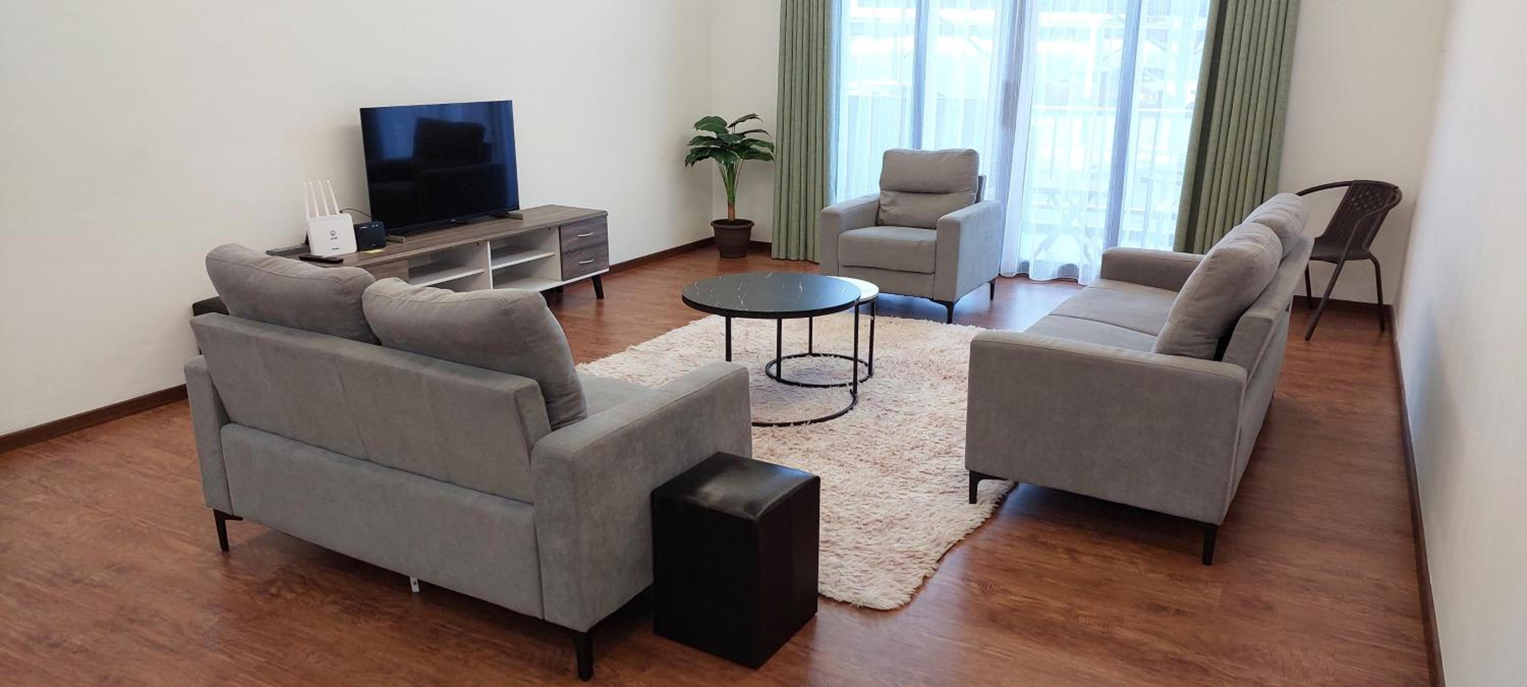 Three-Bedroom Apartment photo 2