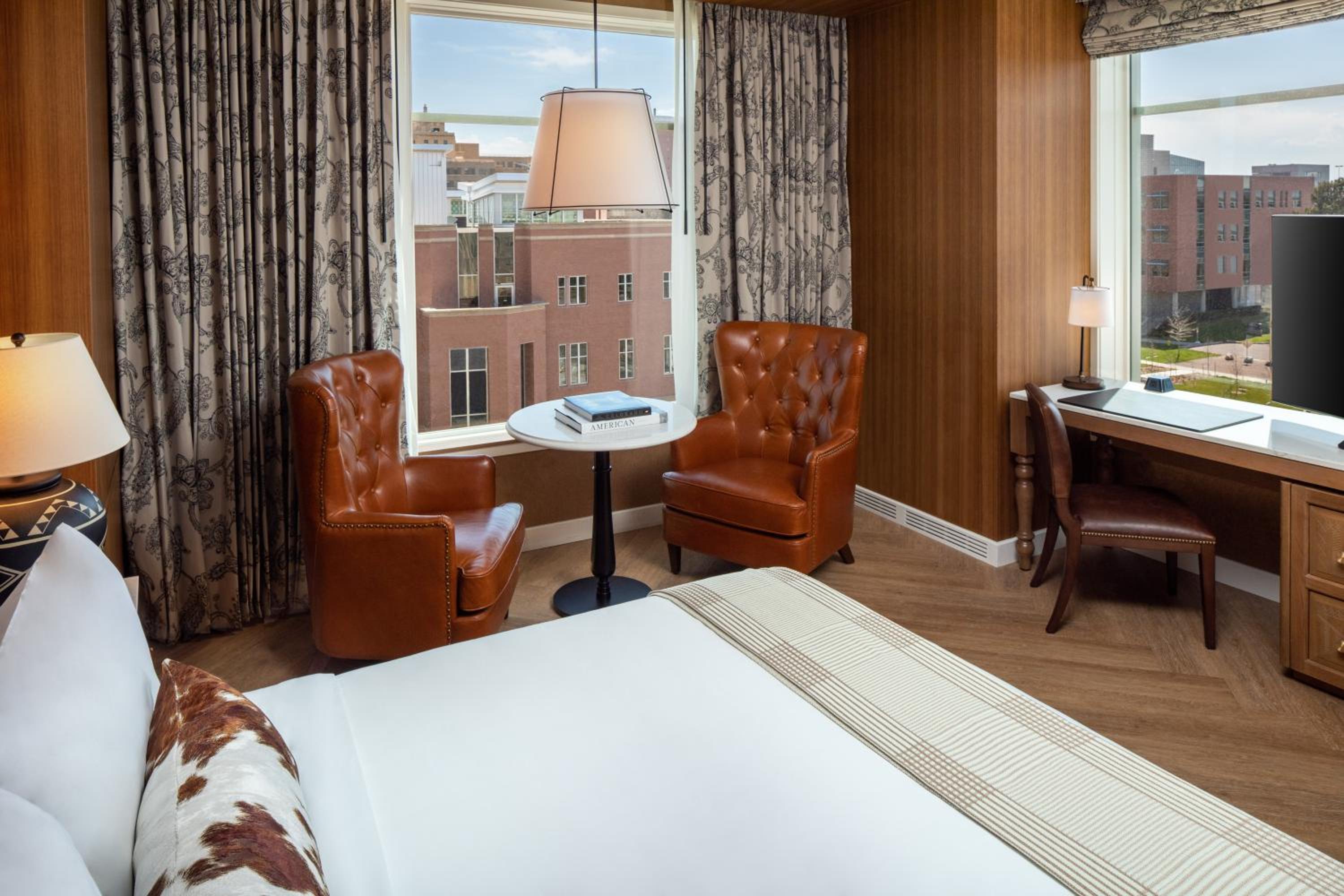 King Room with Mountain View