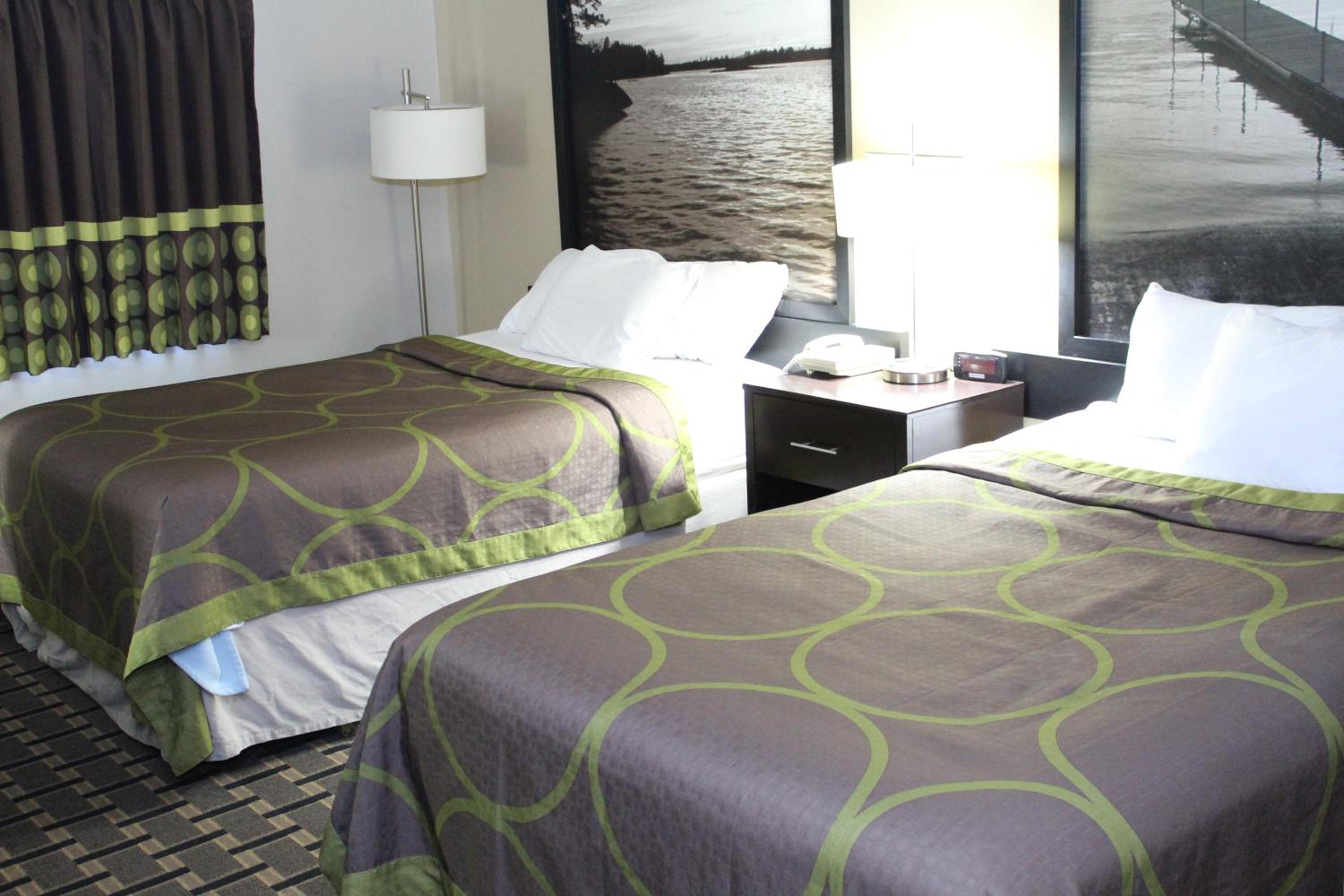 Double Room with Two Double Beds - Non-Smoking - Photo 13