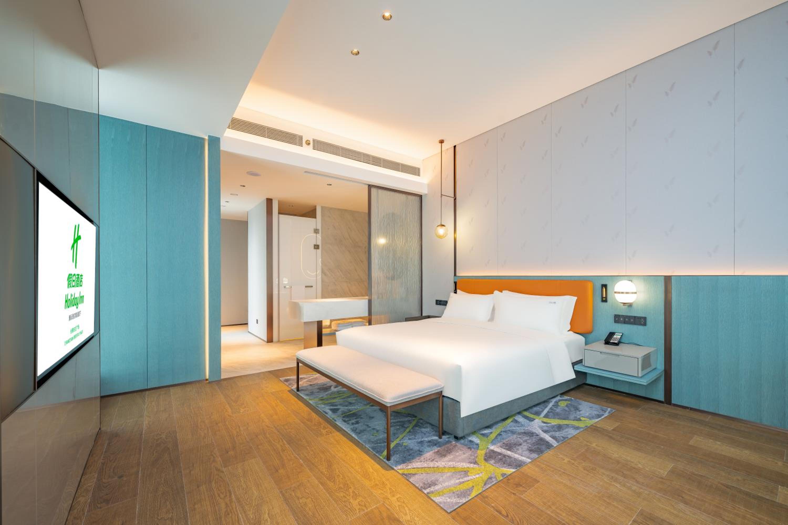 Premium King Room