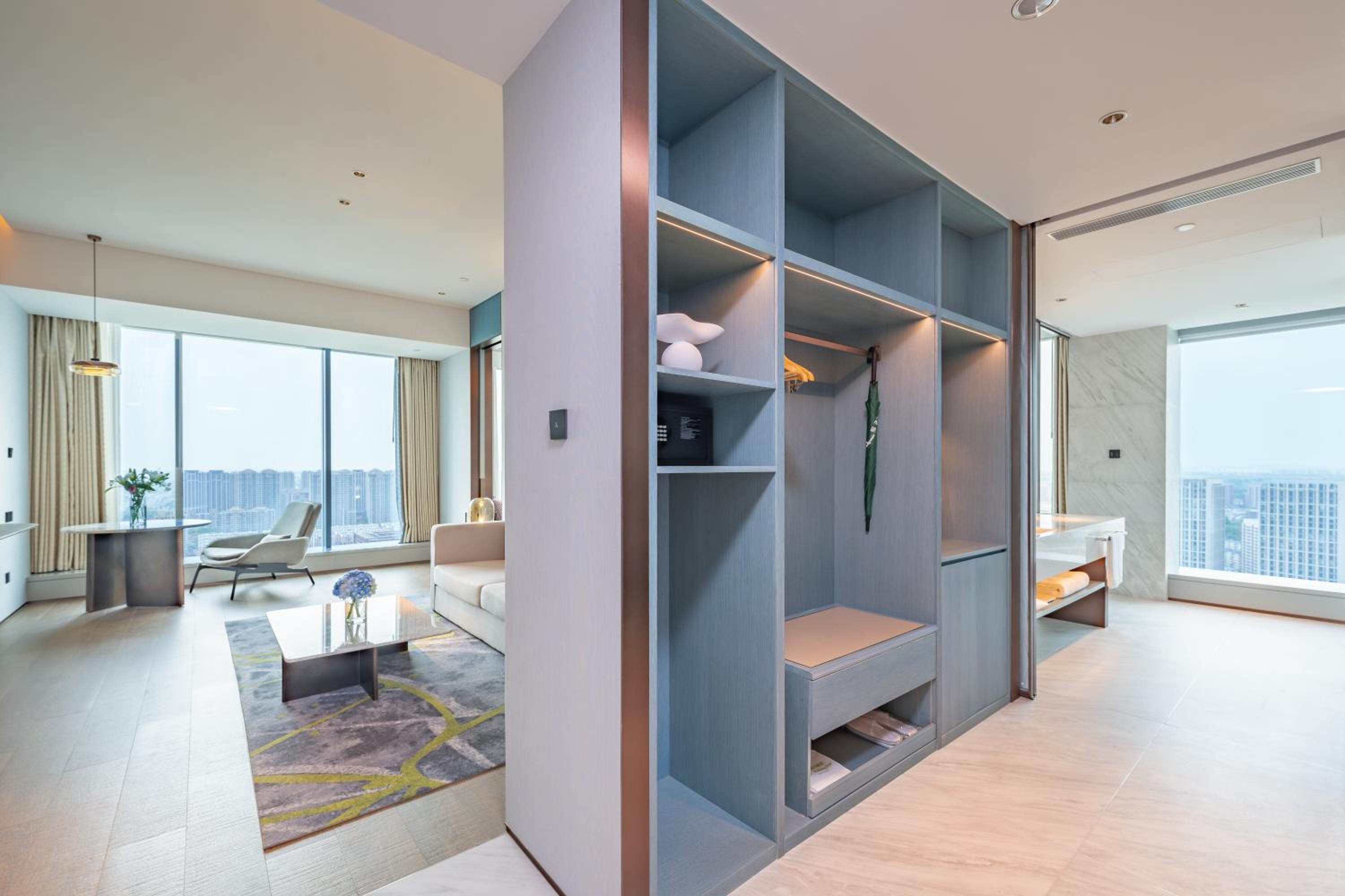 One-Bedroom Suite