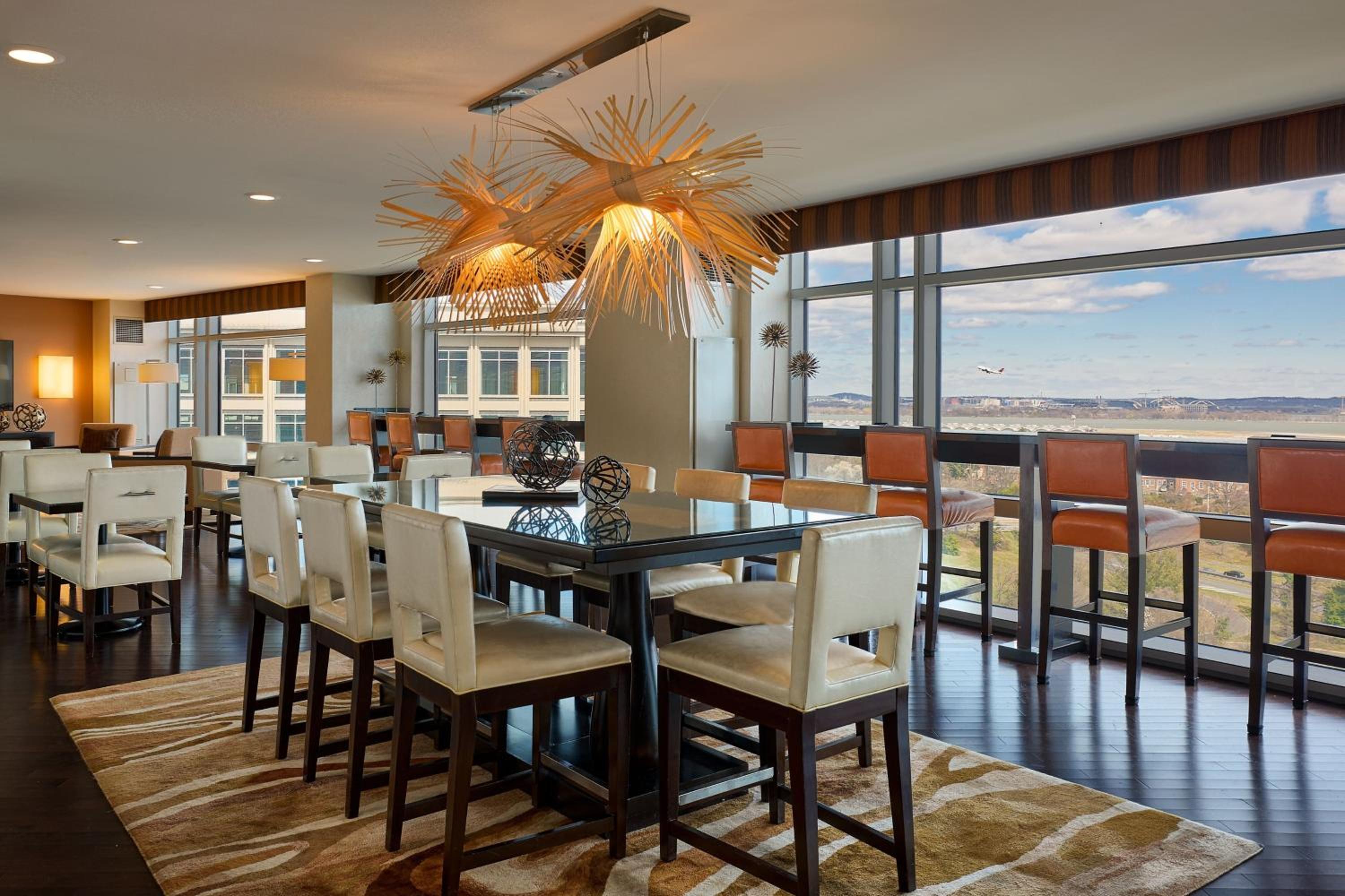King or Double Room - Club Level - Photo 4