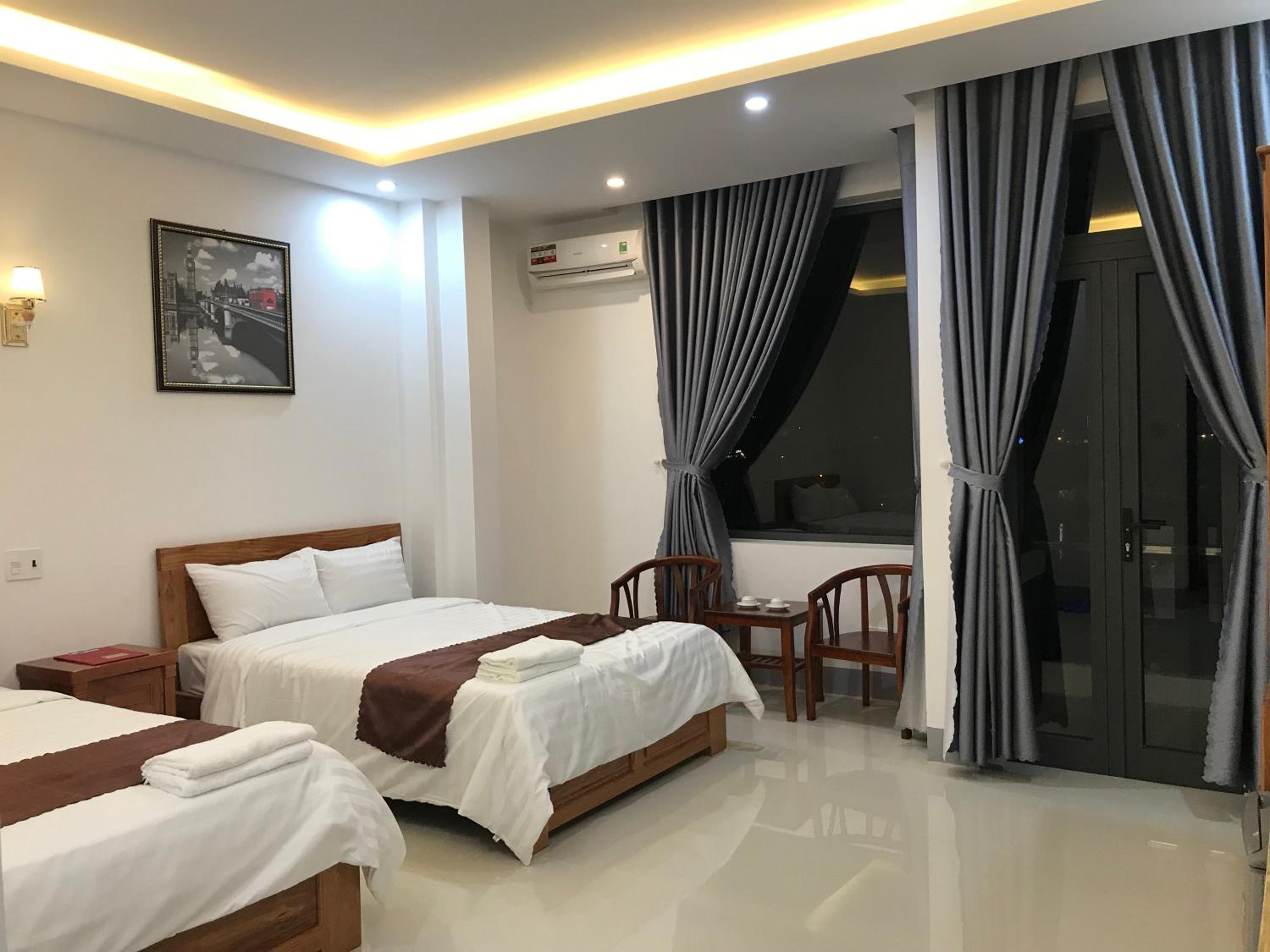 Deluxe Double Room with Bath photo 2