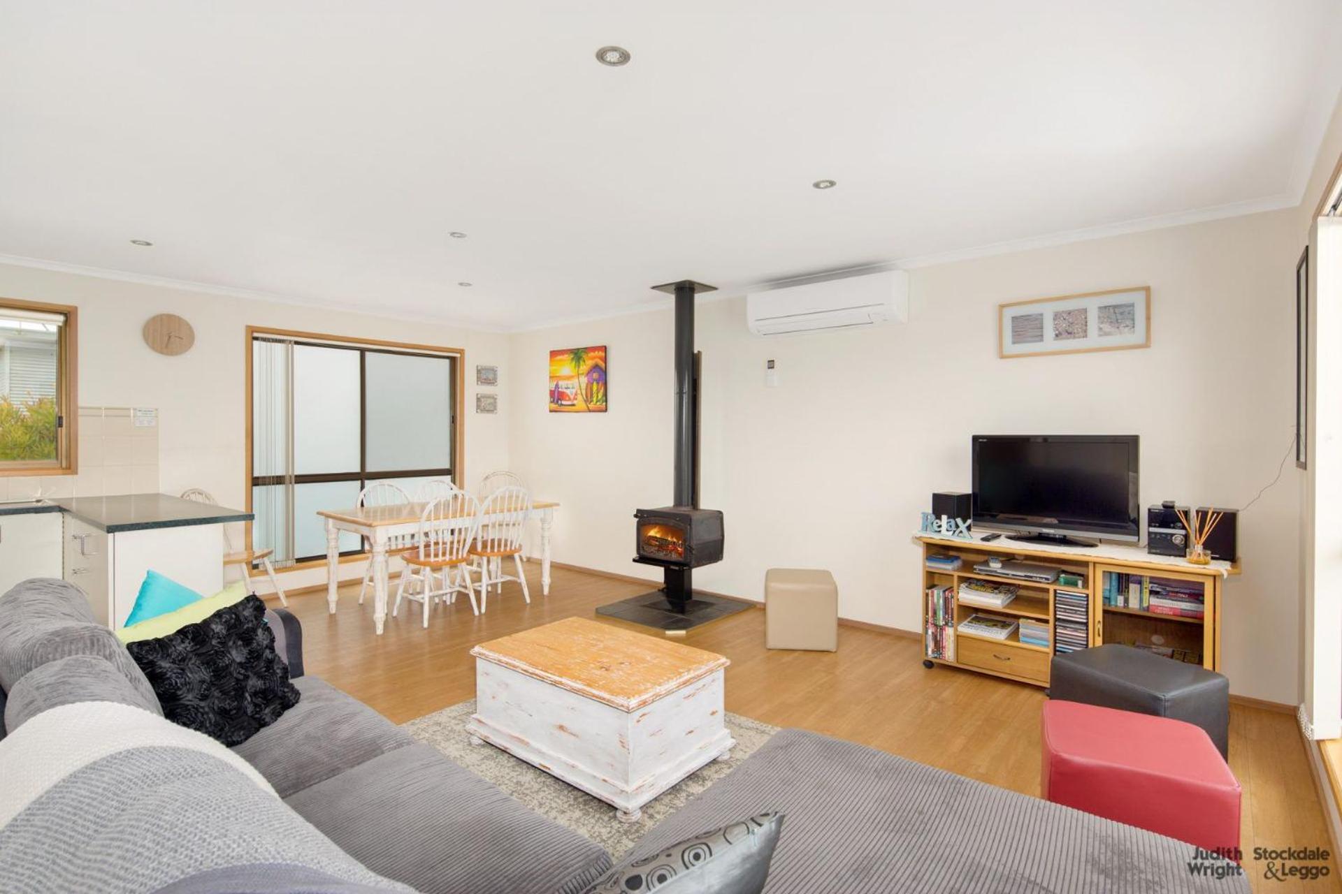 Three-Bedroom House photo 1
