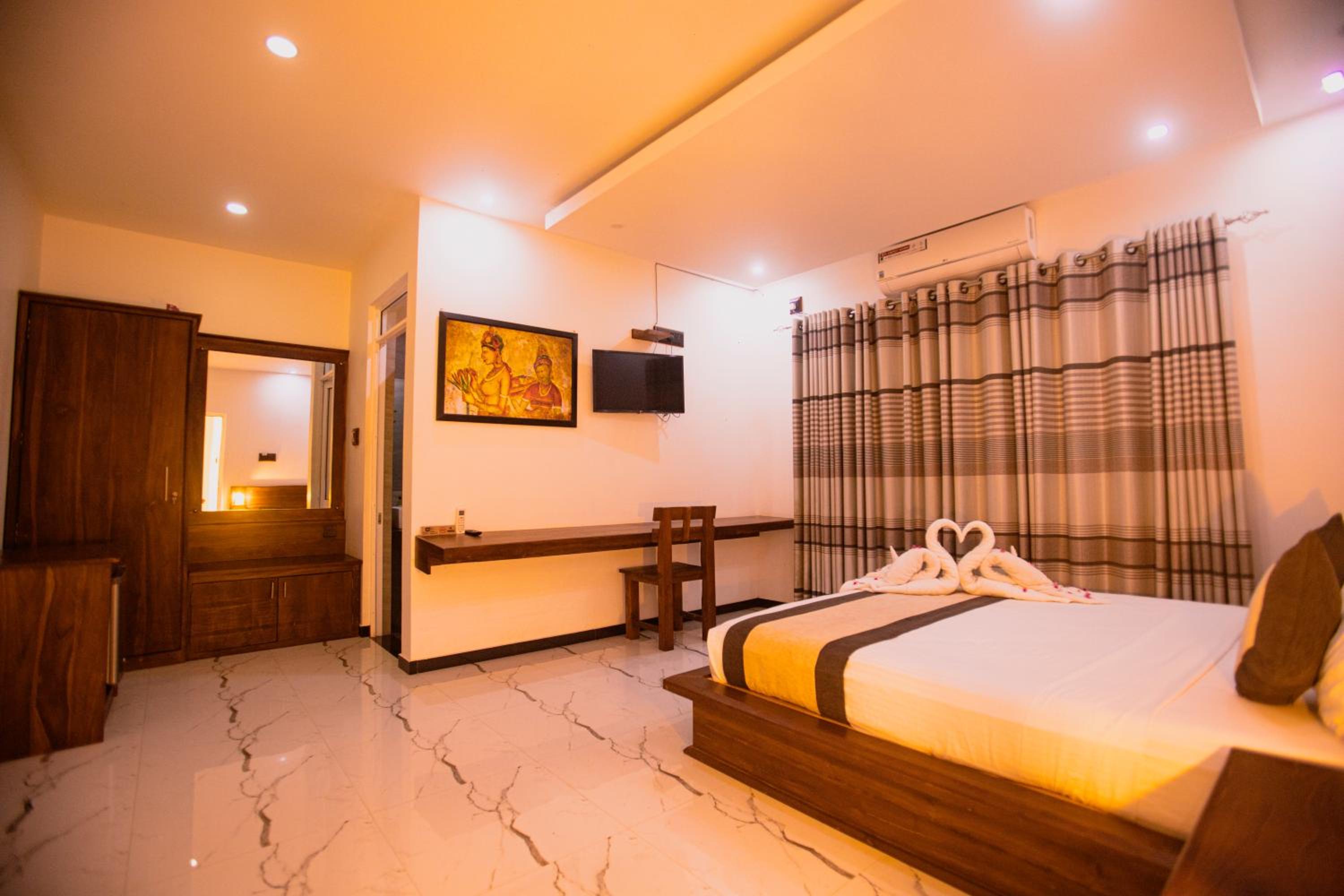 Deluxe Queen Room photo 2