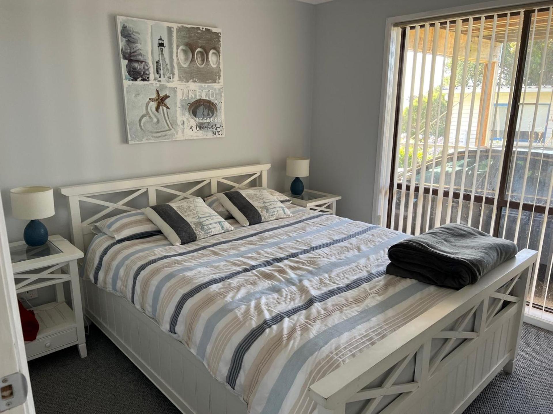 Four-Bedroom House photo 2