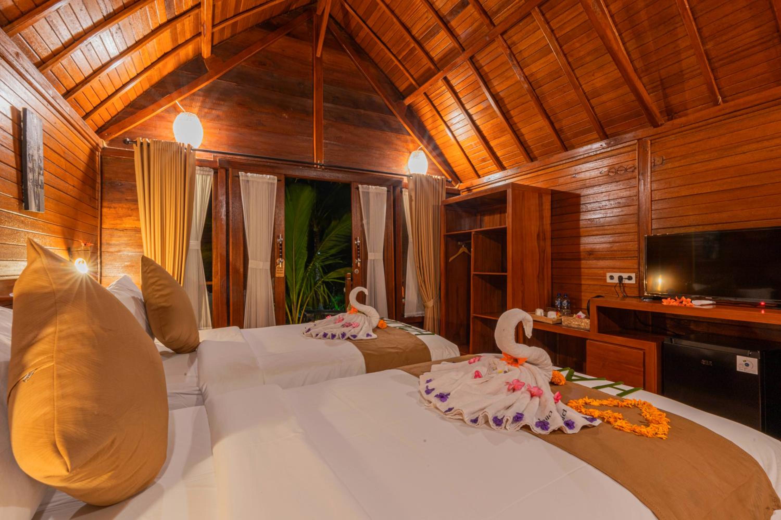 Deluxe Double or Twin Room - Photo 13
