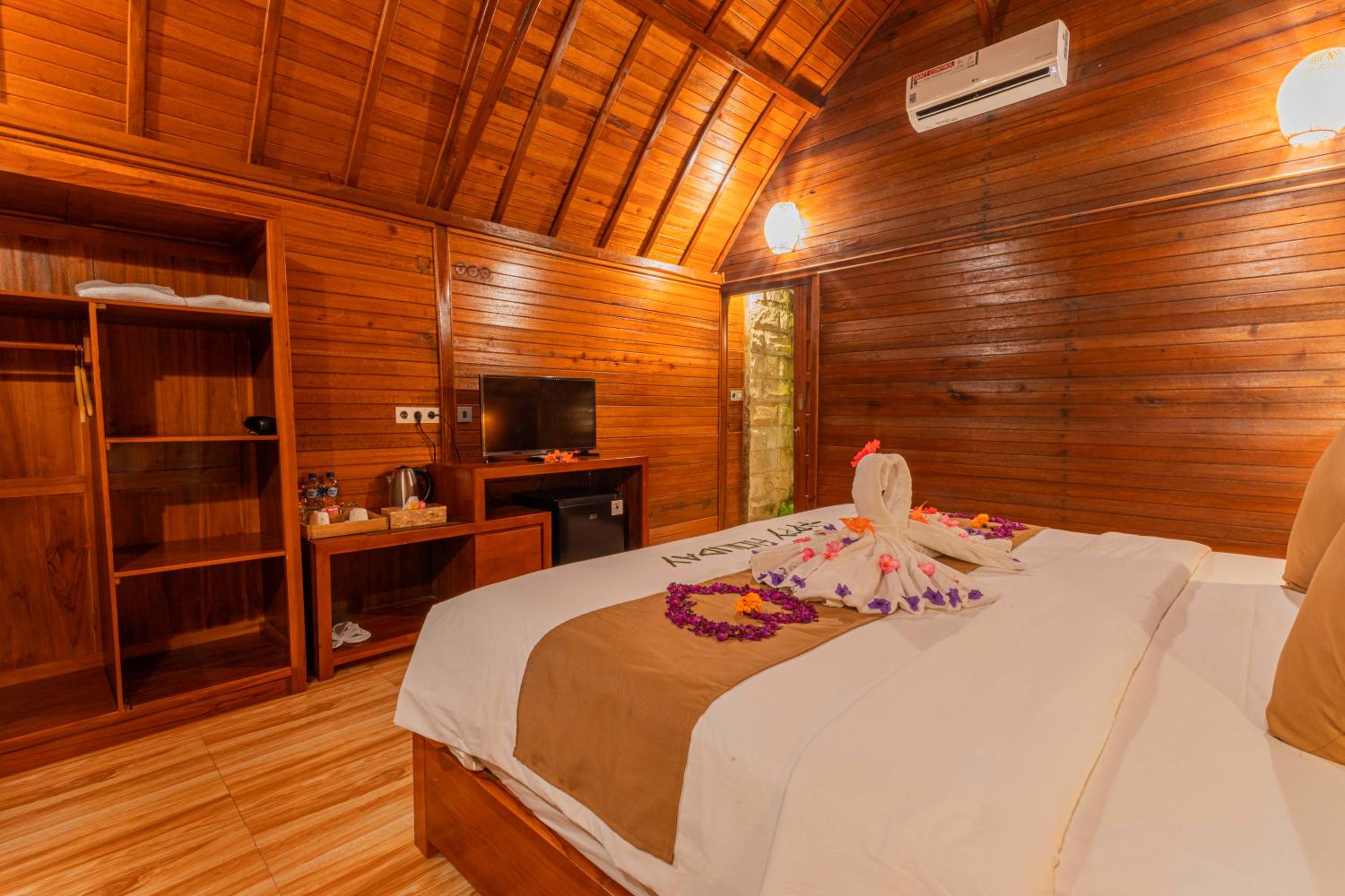 Deluxe Double or Twin Room - Photo 10