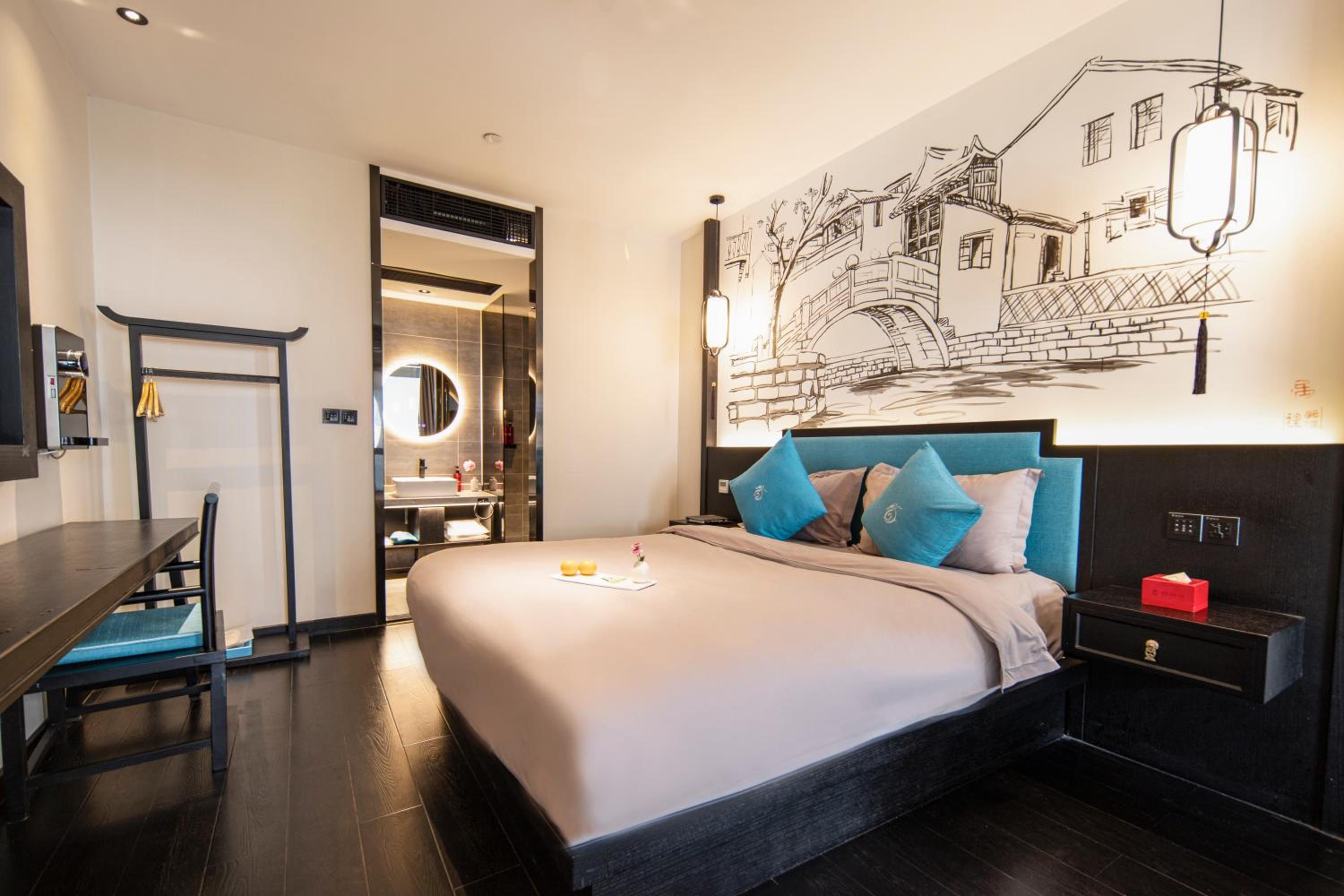 Superior King Room