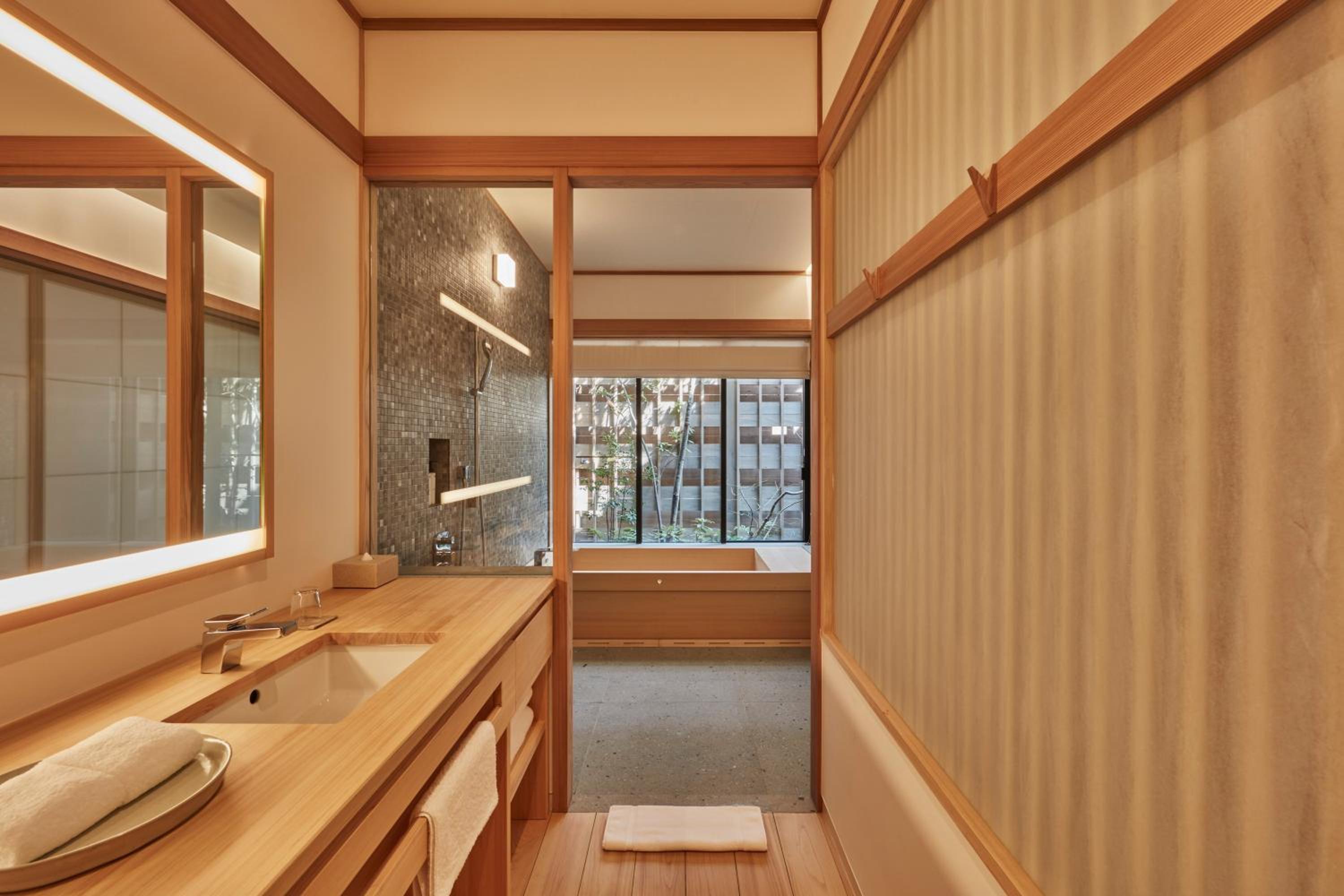 Triple Room with Garden View photo 2