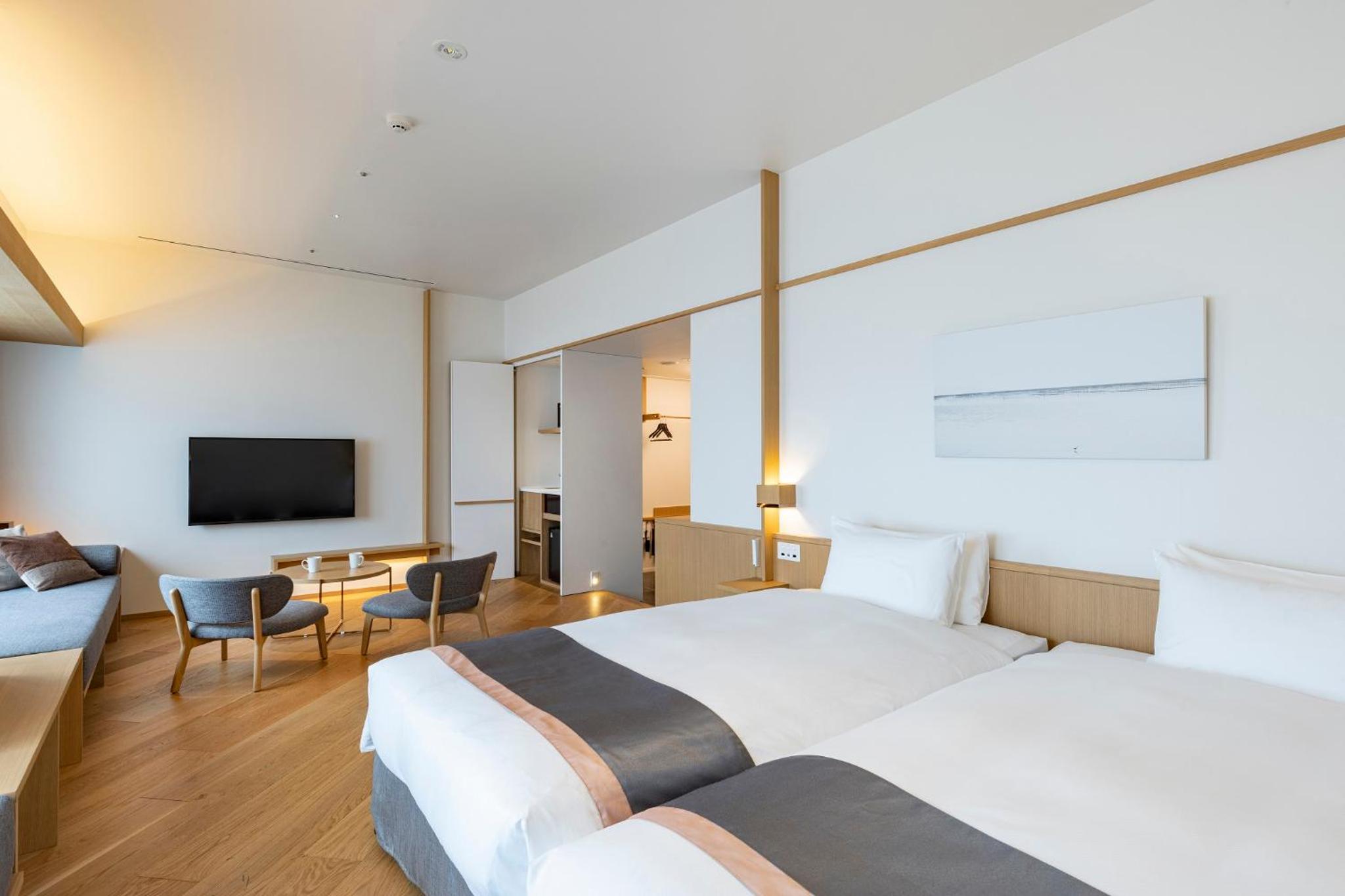 Deluxe Twin Room (5 Adults) - Non-Smoking - Photo 1