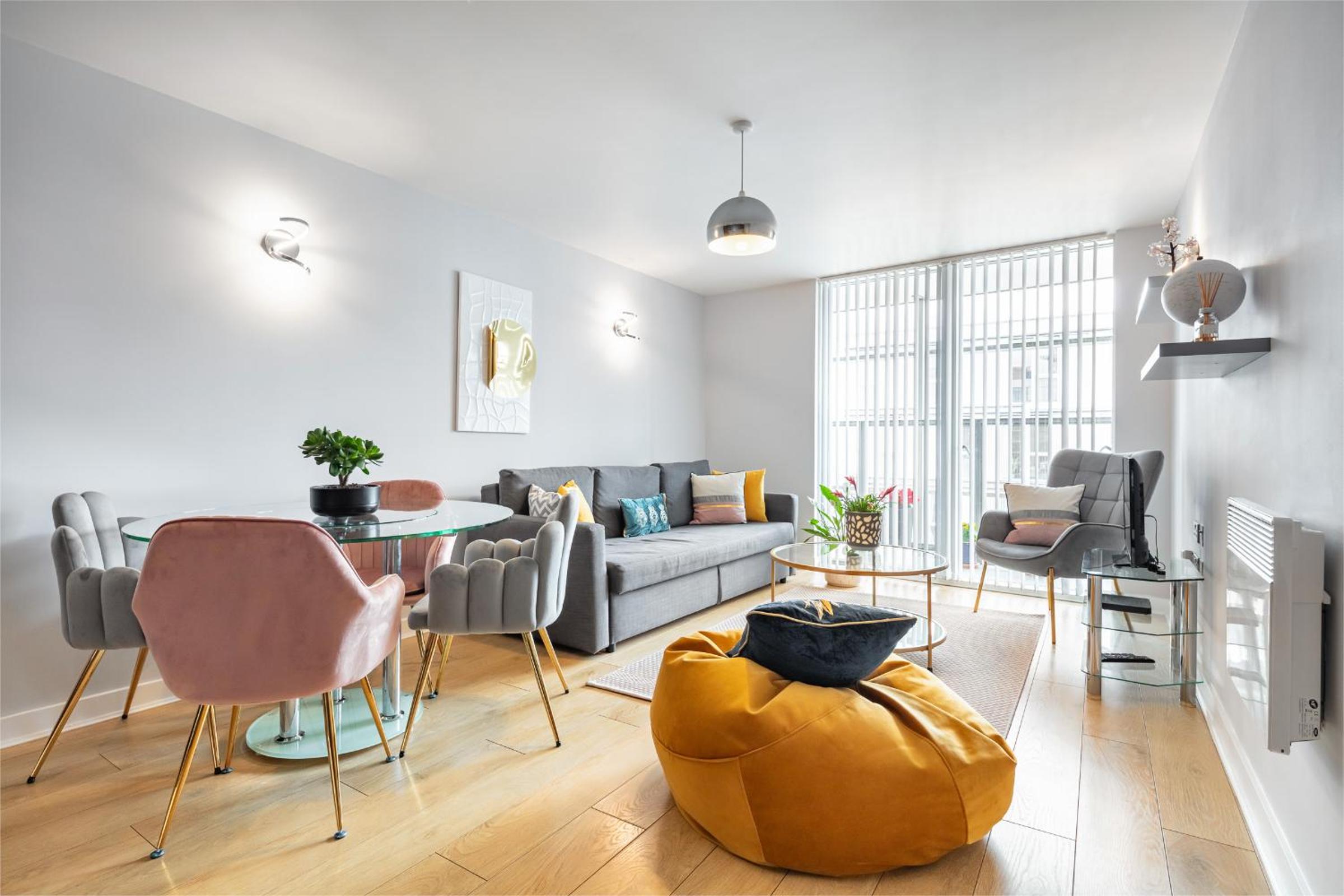 Apartment photo 1