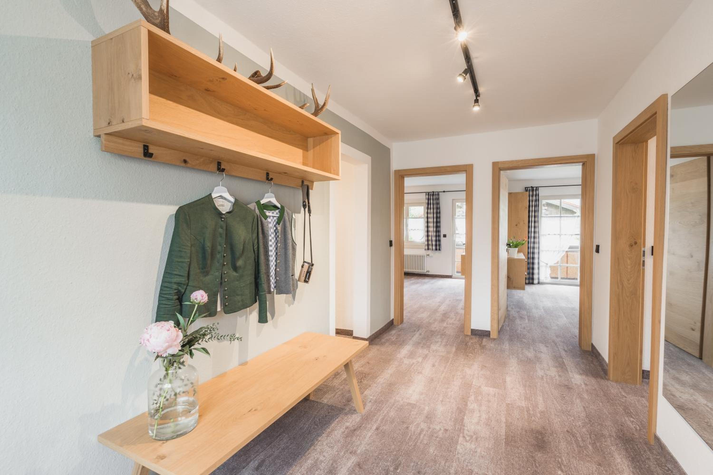 Apartment with Balcony photo 3