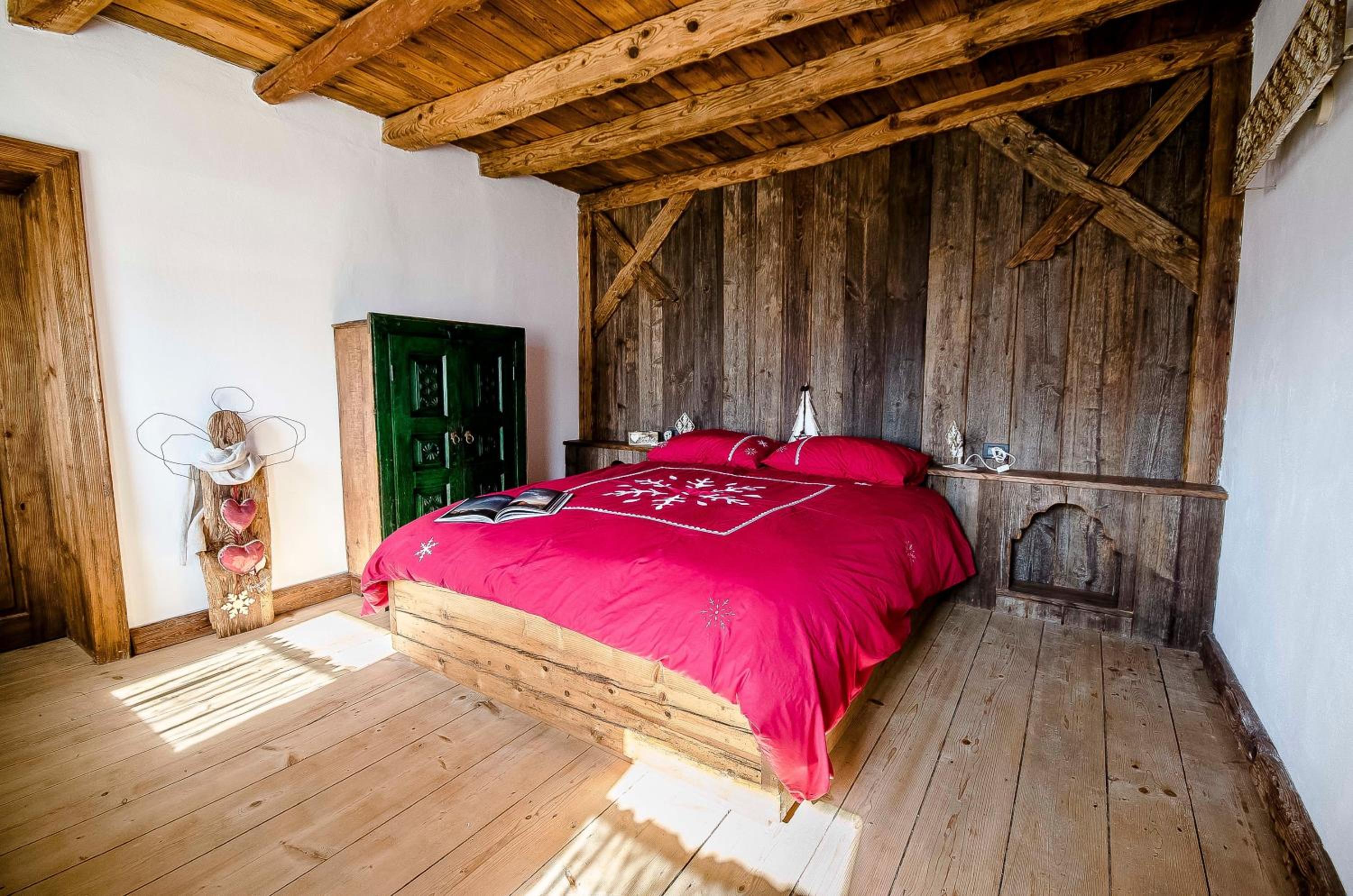 Deluxe Double Room with Mountain View photo 1