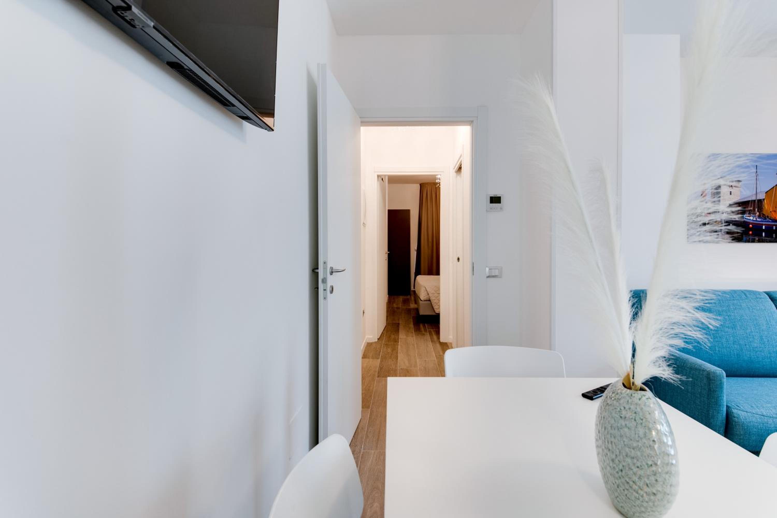Two Bedroom Apartment with Garden photo 1