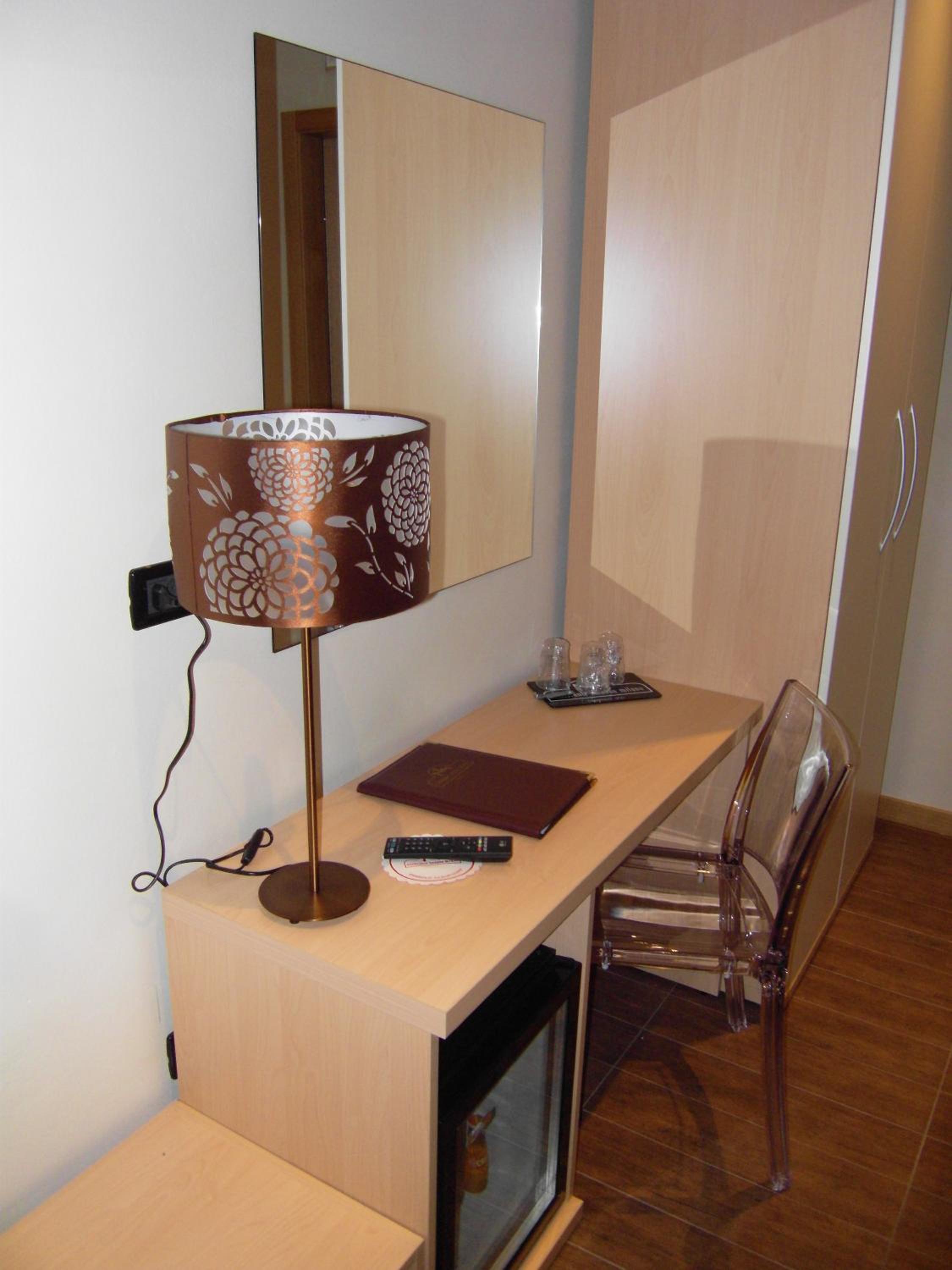 Double or Twin Room - Photo 14