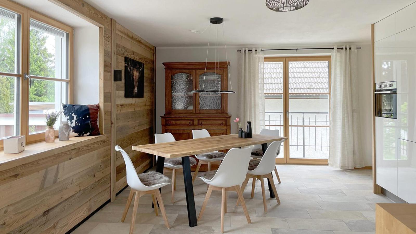 Apartment with Terrace photo 2