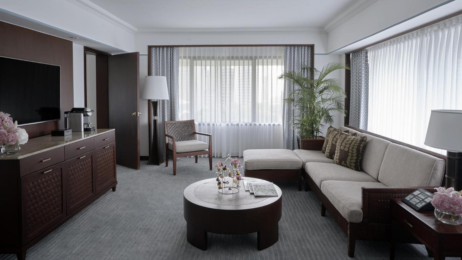 Premier Suite - Photo 1