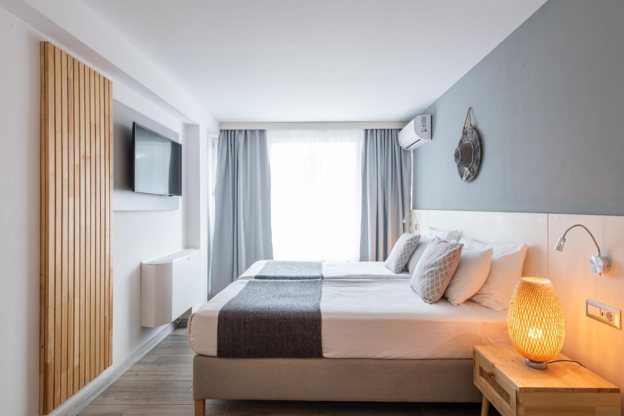 Superior Double Room with Balcony photo 1