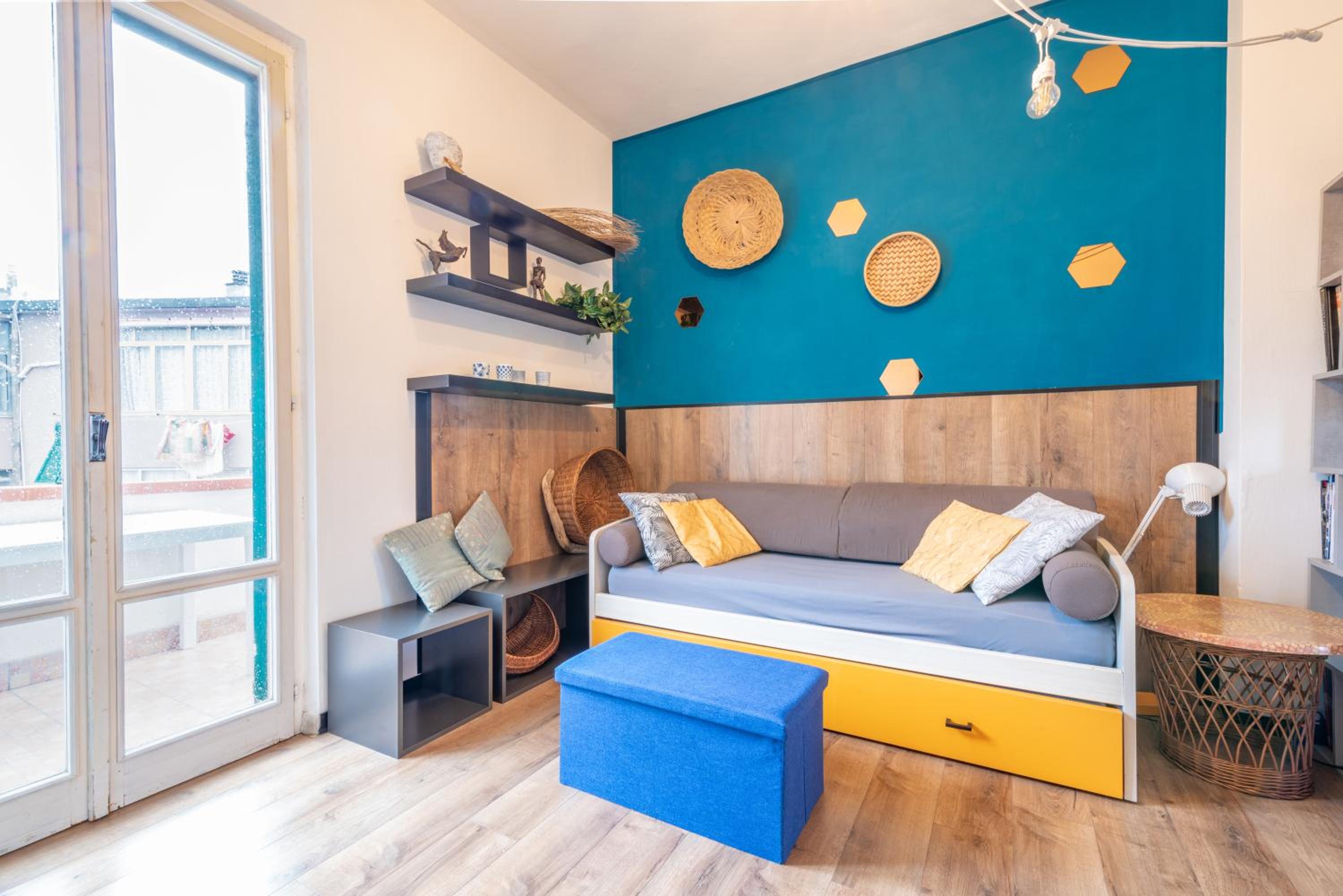 One-Bedroom Apartment